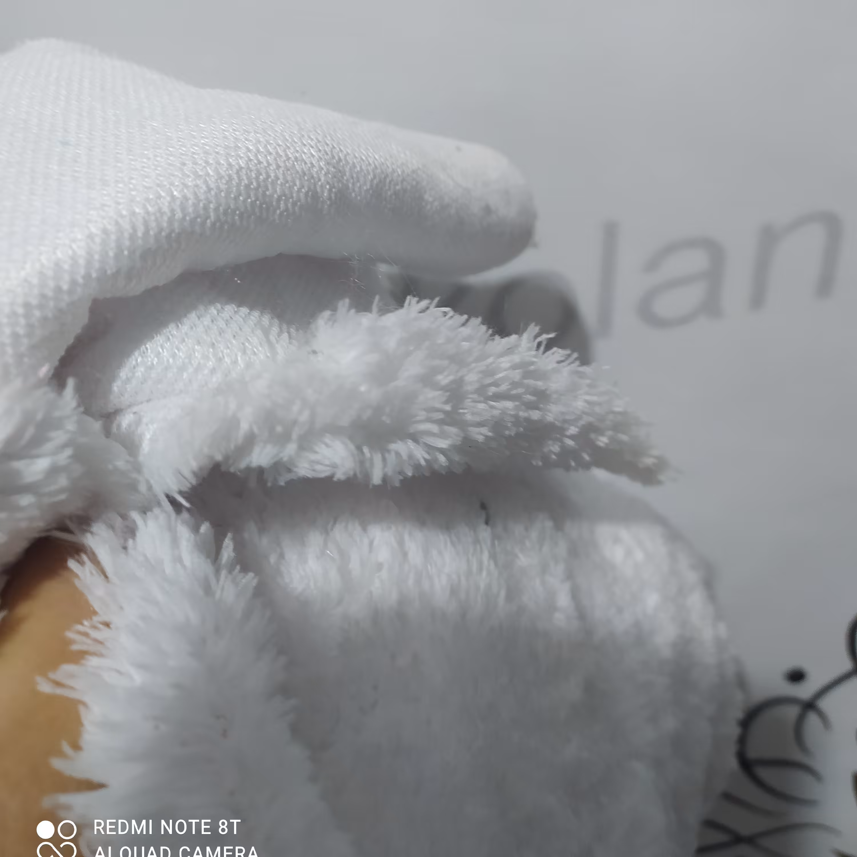 پارچه ونداسافت رنگ سفید