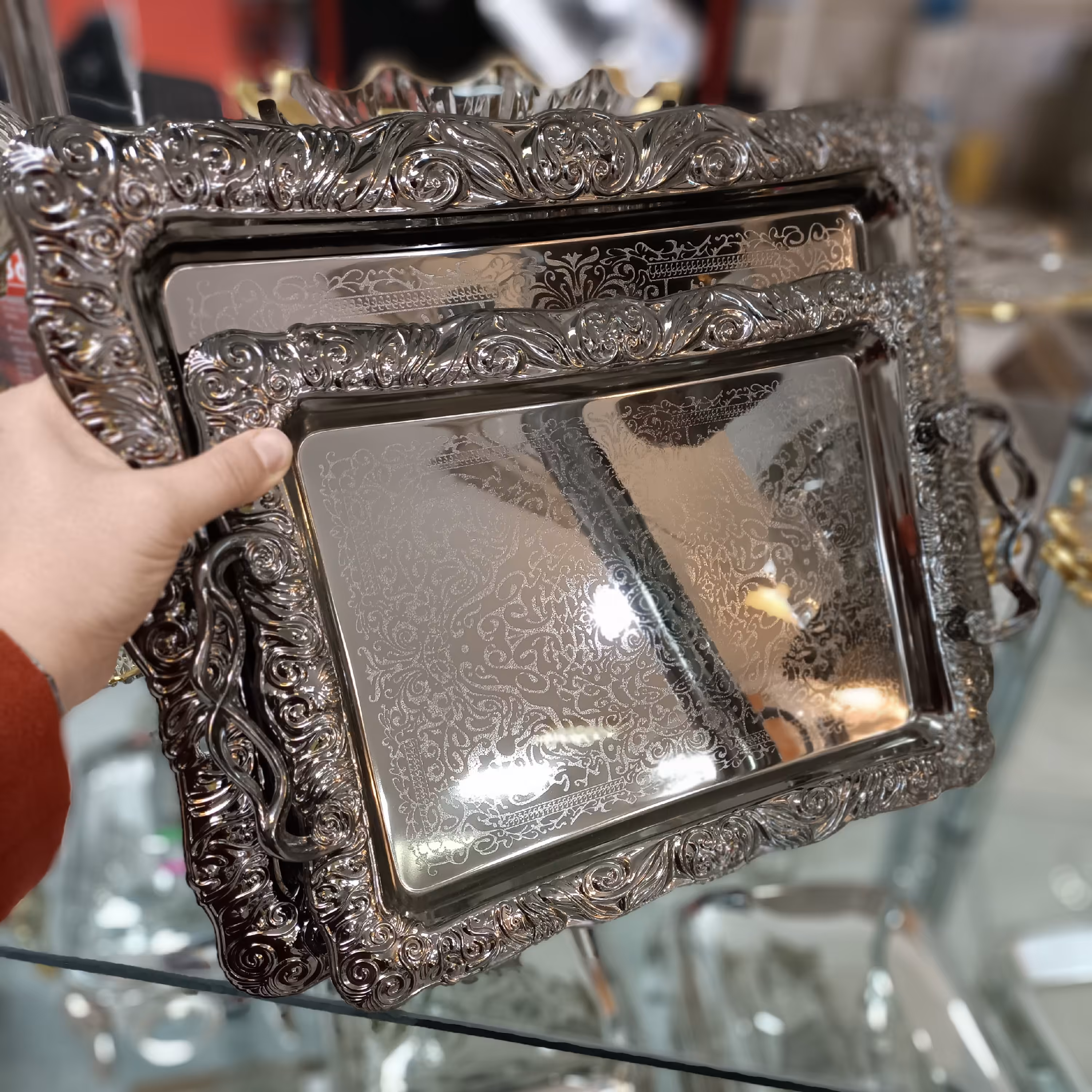 سینی  ویتارا 2 سایز ‌متوسط و بزرگ دسته دار دارای گارانتی و رنگ ثابت