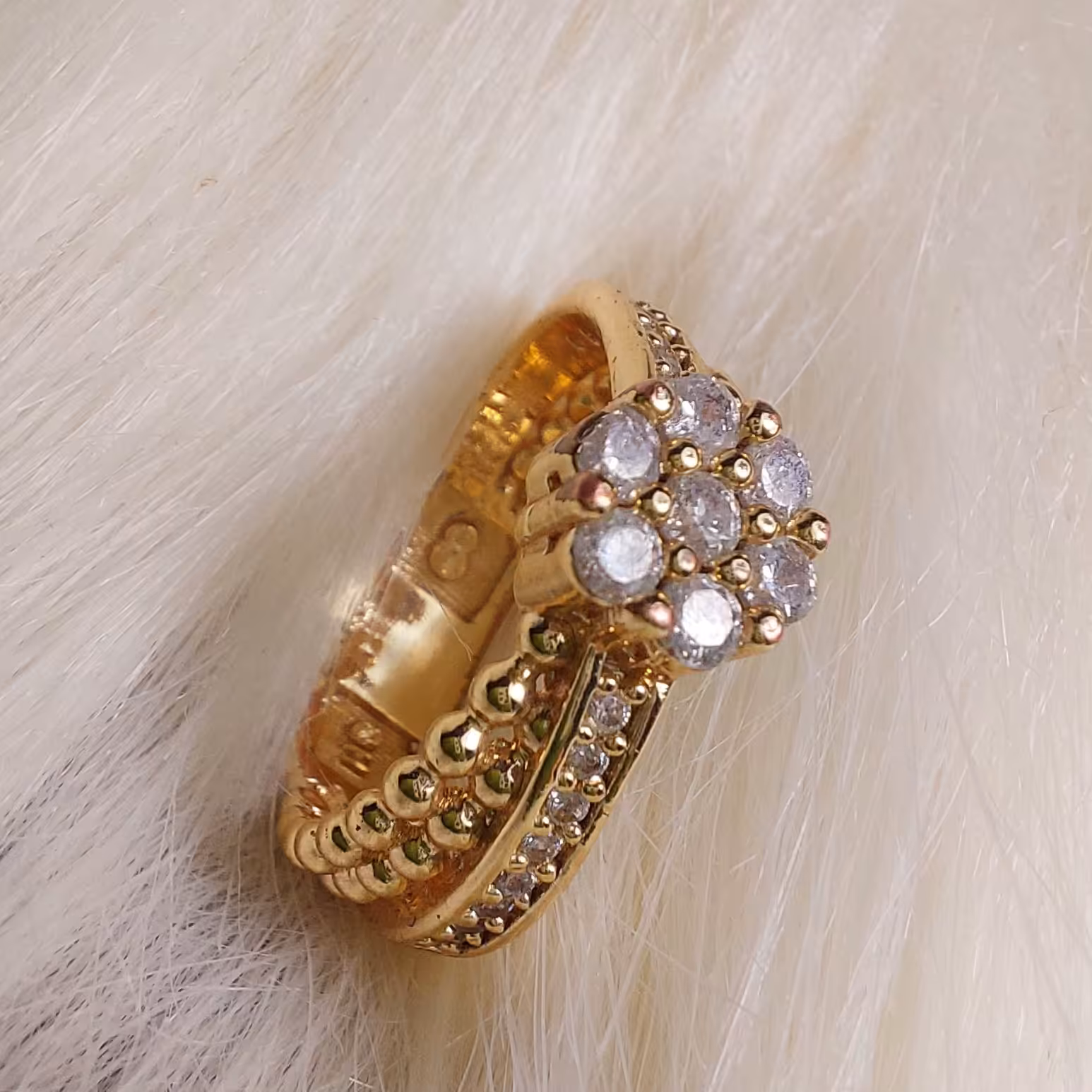 انگشتر تک گل