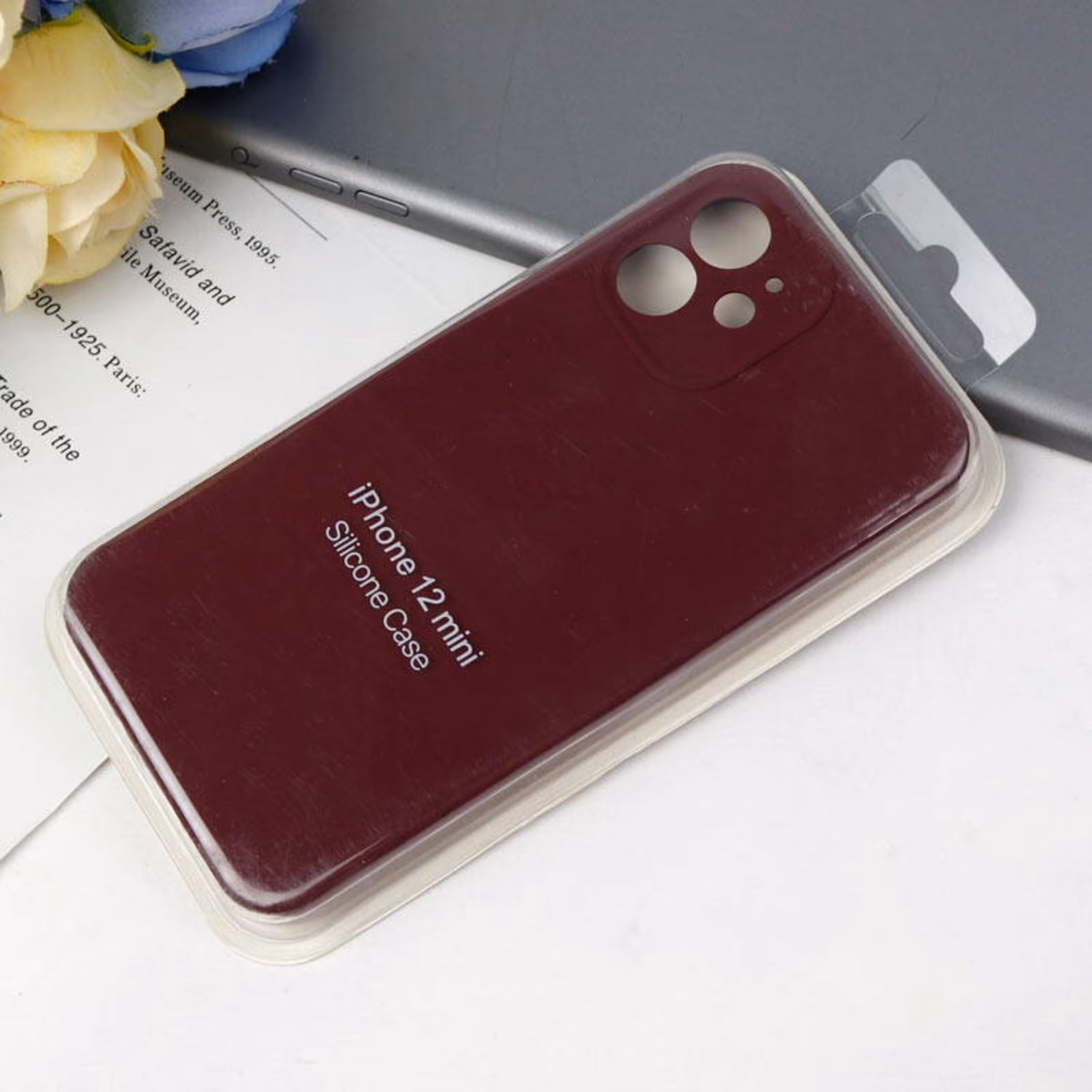 گارد محافظ لنزدار سیلیکونی زیربسته iPhone 12 Mini رنگ بادمجانی