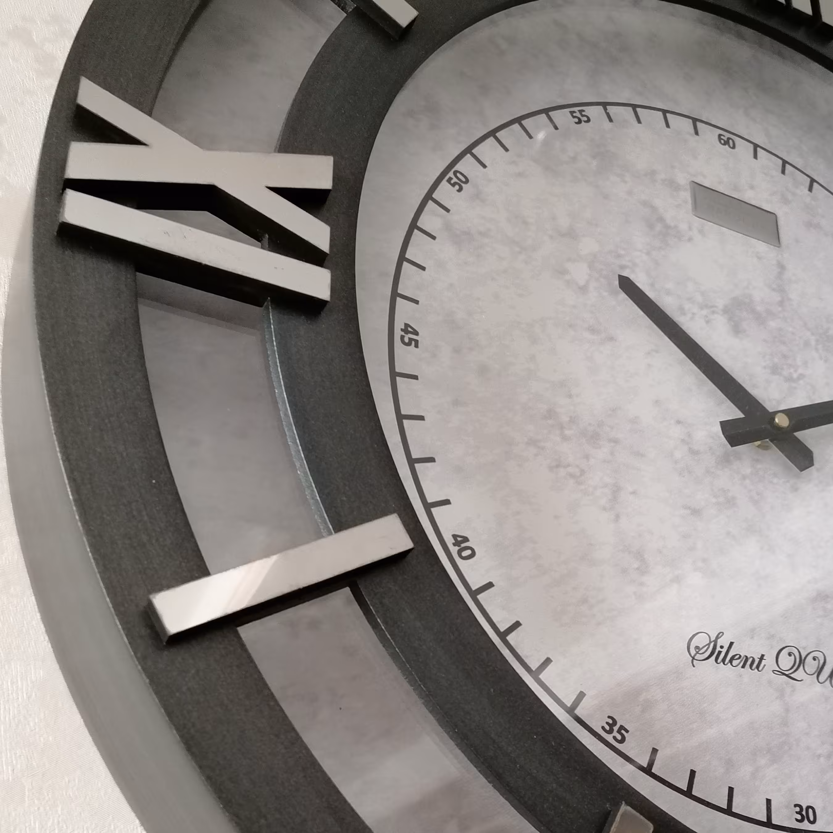 ساعت دیواری زیبا و جدید از تولیدی به مصرف بی واسطه 