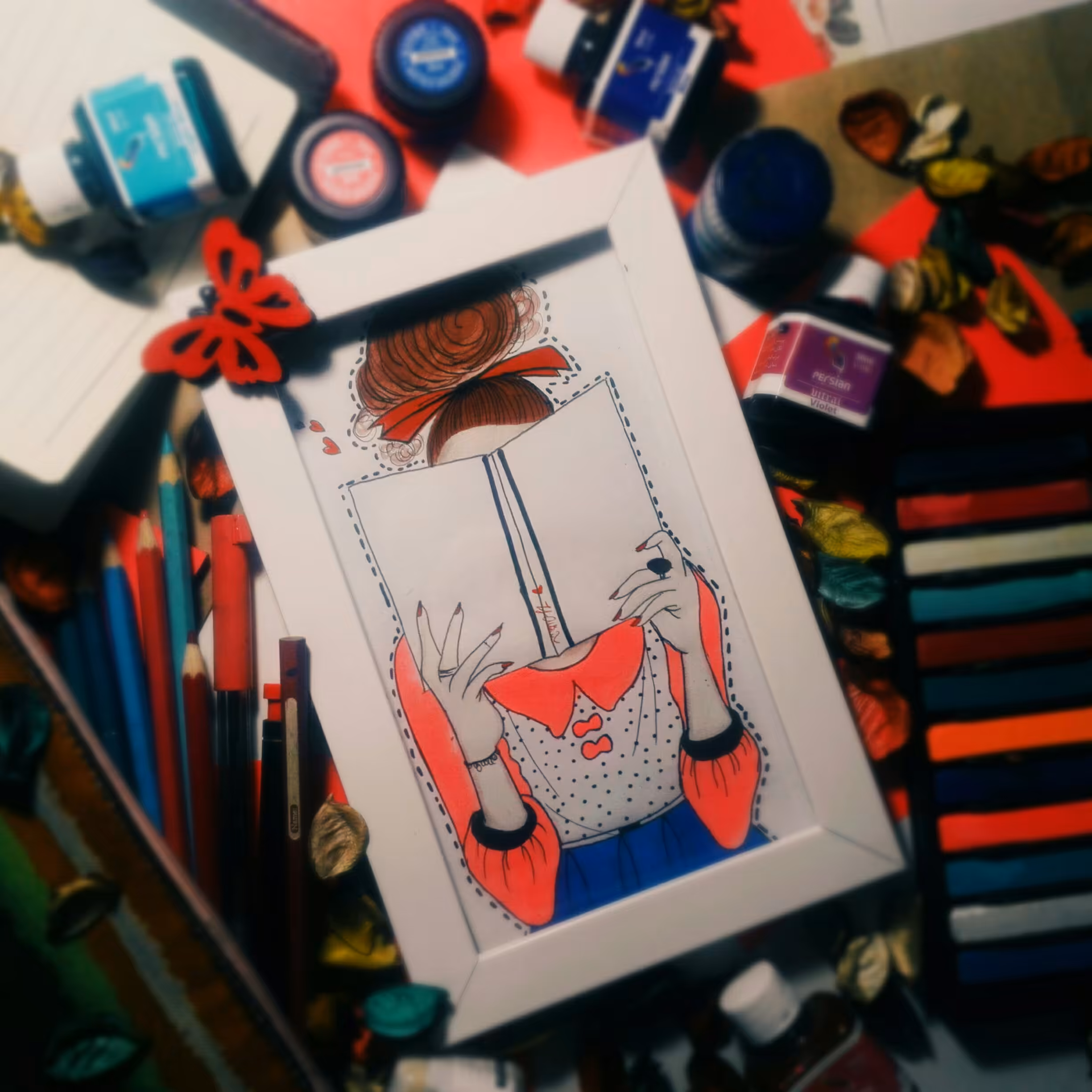 قاب نقاشی دخترِکتابخوان