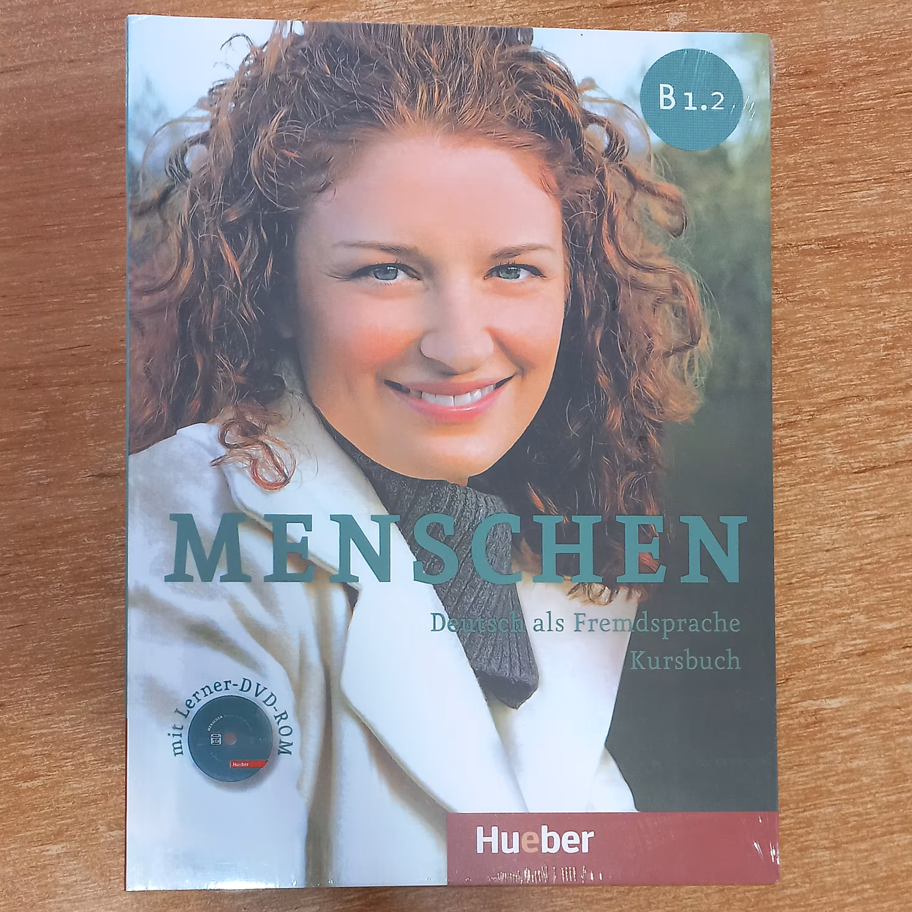 کتاب زبان آلمانی منشن Menschen B1.2 به همراه کتاب کار و cd