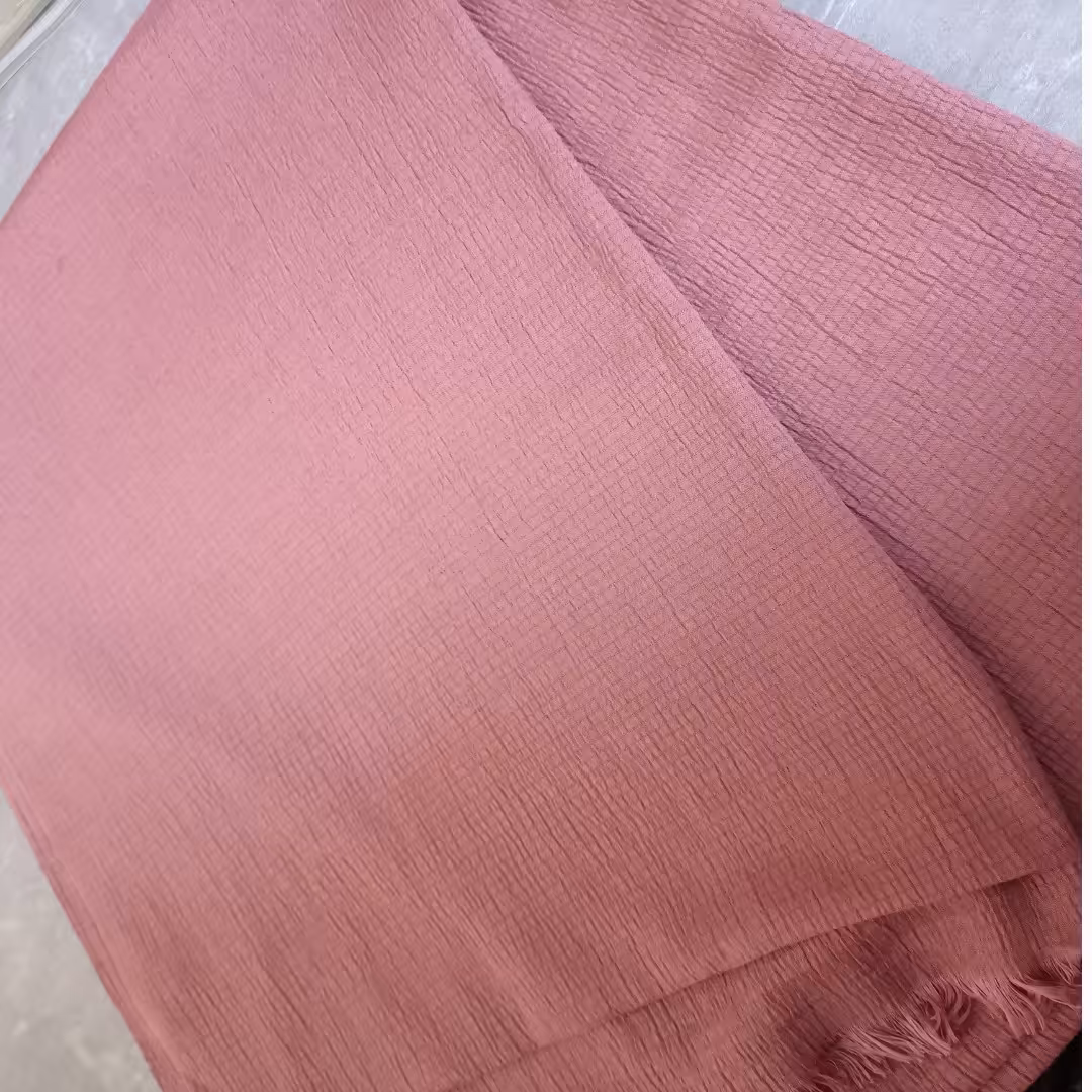 شال پفکی رنگ کالباسی بسیار زیبا 