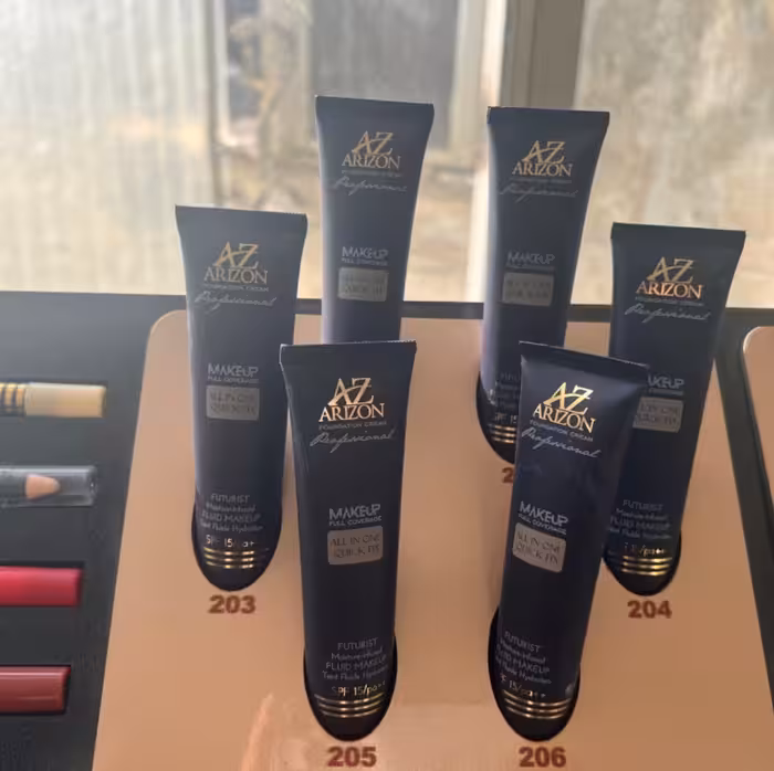 کرم پودر تیوپی برند آریزون 
مخملی -پوشاندگی بالا 