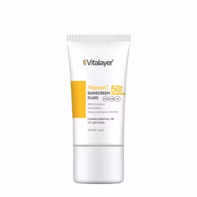 فلوئید ضد آفتاب رنگی ویتالیر، 50 SPF، مدل Vitamin C، مناسب انواع پوست تنالیته رنگ متوسط و حجم 50 میلیلیتر، ضد آب، محافظت کننده در برابر اشعه UVA، UVB، IR، آنتیاکسیدان، فاقد چربی و پارابن، ضد لک، آبرسان، دارای فرمولاسیون غیرکومدونزا، با ماندگاری 2 ساعته