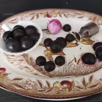 شکلات مغزدار نارگیل بسته بندی 200 گرمی