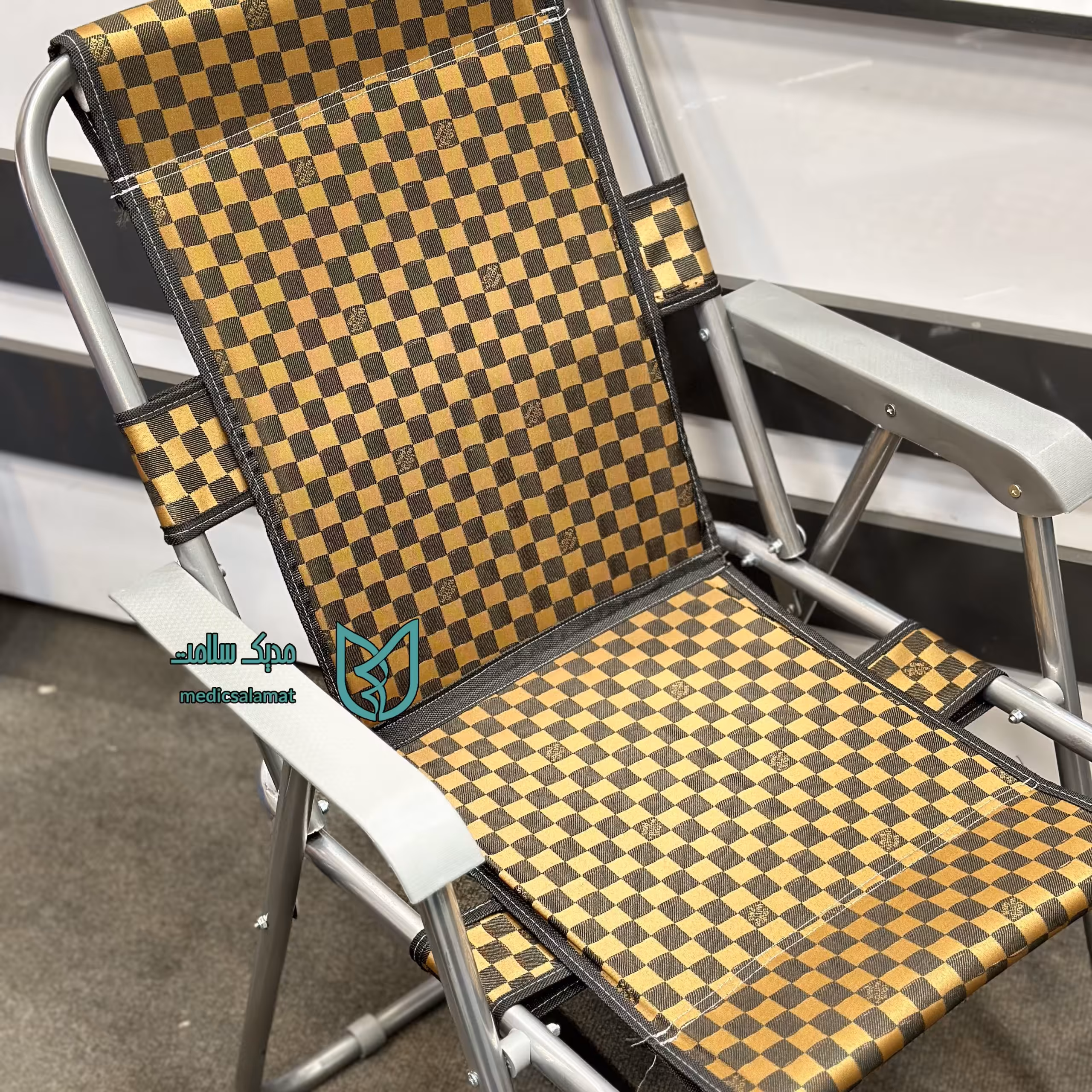 صندلی تاشو مسافرتی 9 فنره