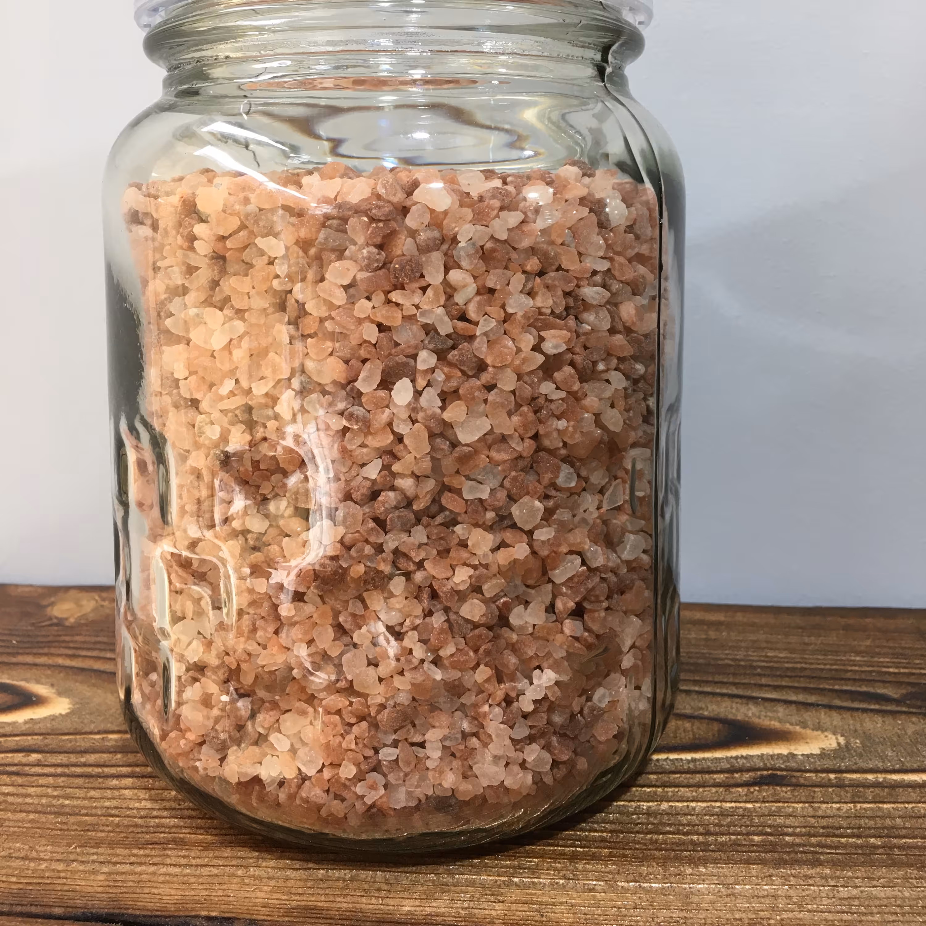 نمک صورتی هیمالیا 150 گرم ( با خرید 4 بسته 1 بسته هدیه بگیر)