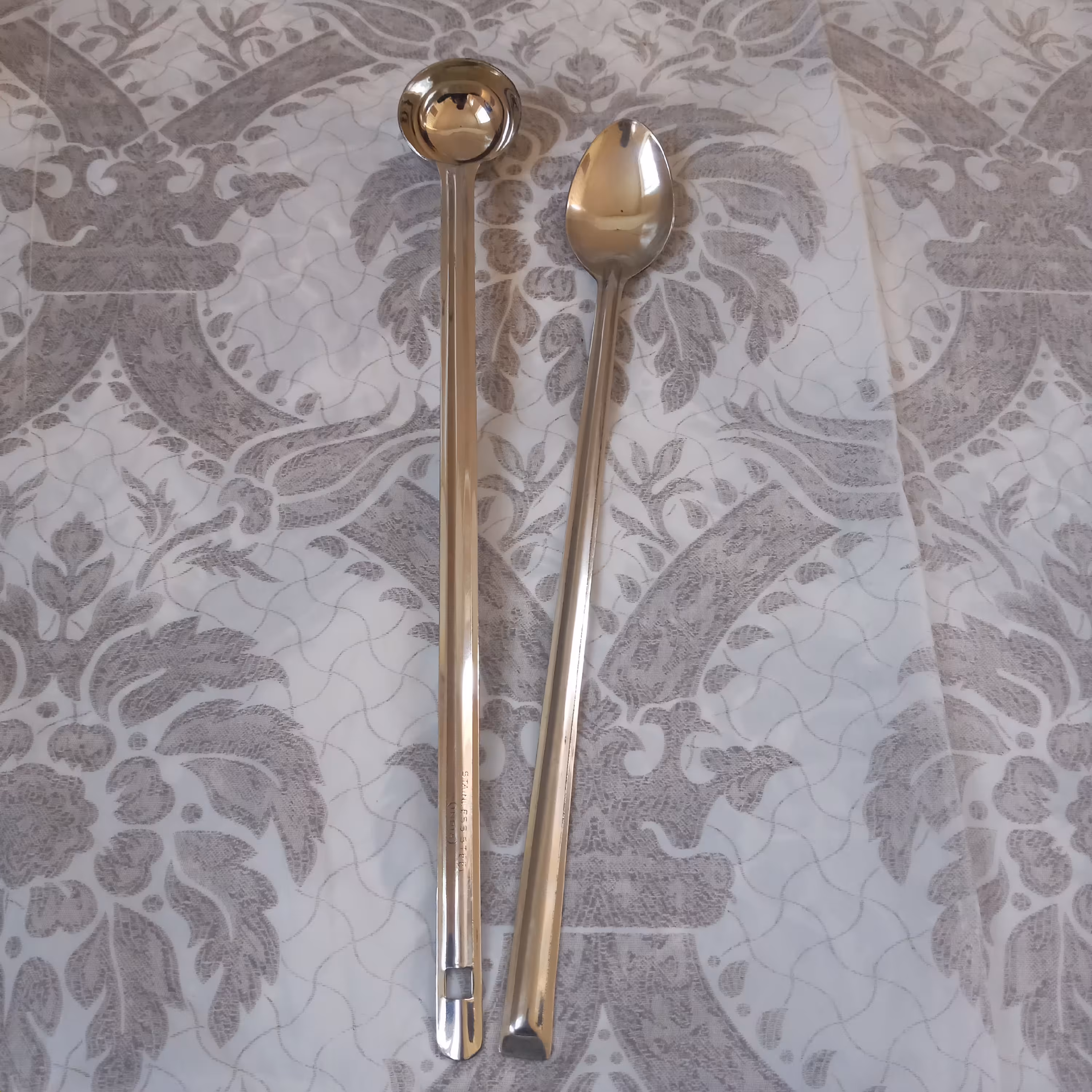 قاشق و ملاقه بلند همزن پارچ شربت استیل هند2 عددی یک عدد قاشق و یک عدد ملاقه (قاشق شربت خوری بلند)