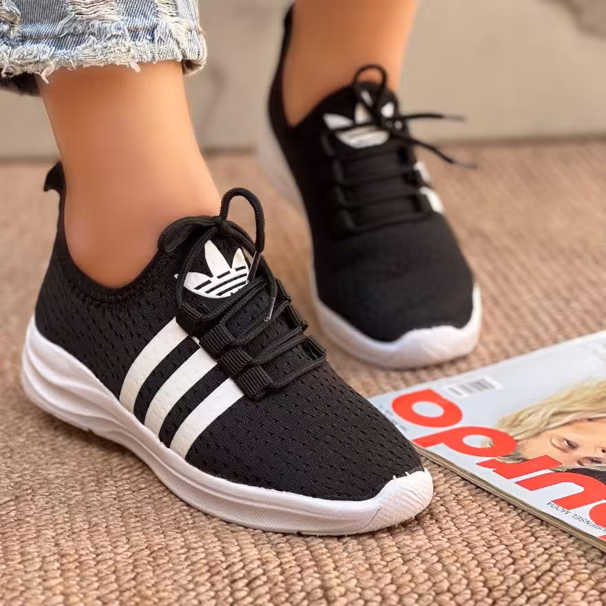 کفش بافت آدیداس