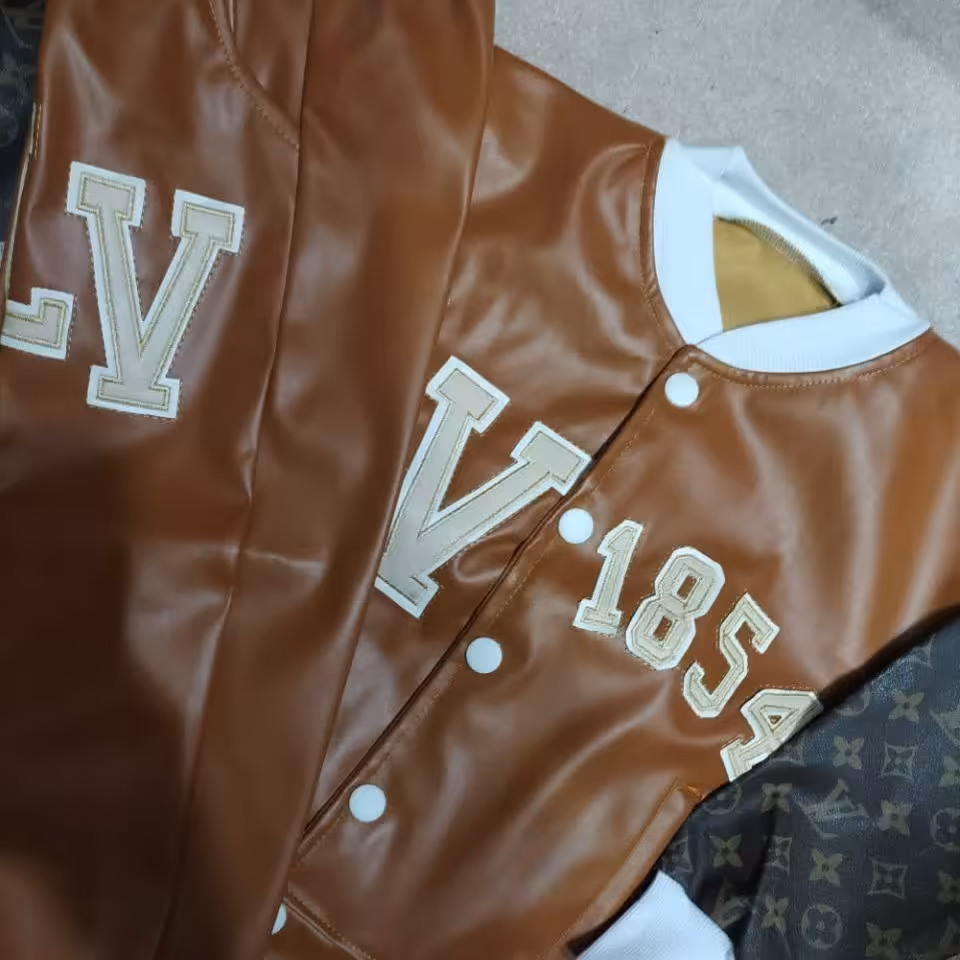 ست کاپشن وشلوار  چرم رنگ قهوه ای