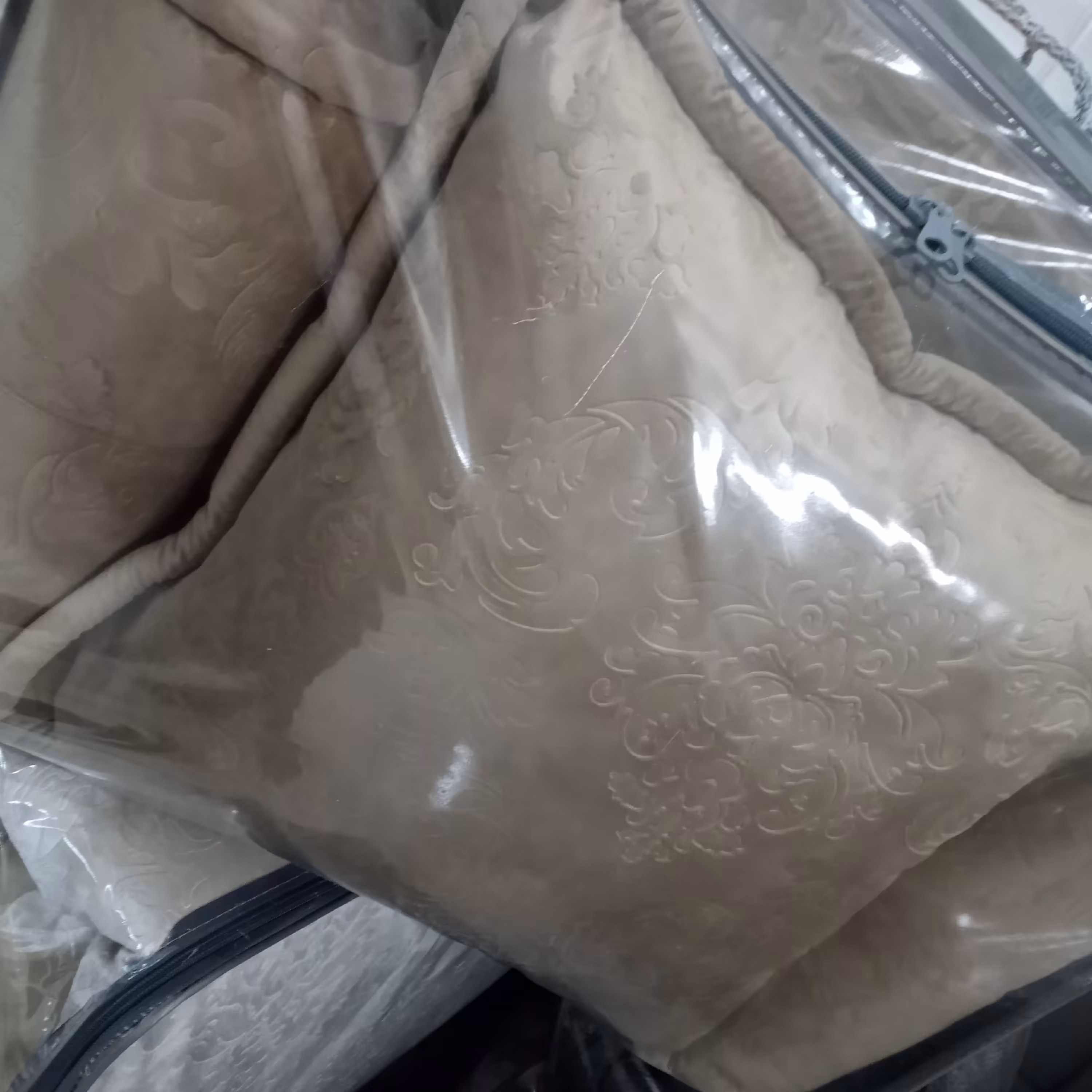 روتختی مخمل پنلی ترک دونفره درجه یک 9 تیکه طرح جدید برجسته رنگ نسکافه ای شکلاتی