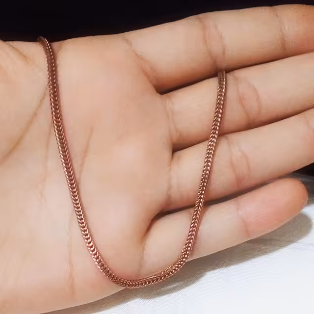 زنجیر مسی و ظریف بافت ومس خالص و ضدحساسیت میباشد