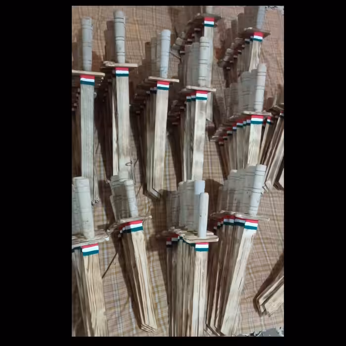 شمشیر اسباب بازی چوبی مناسب سرگرمی کودکان و نو جوانان مخصوص باشگاه در سایز 45 و 50
