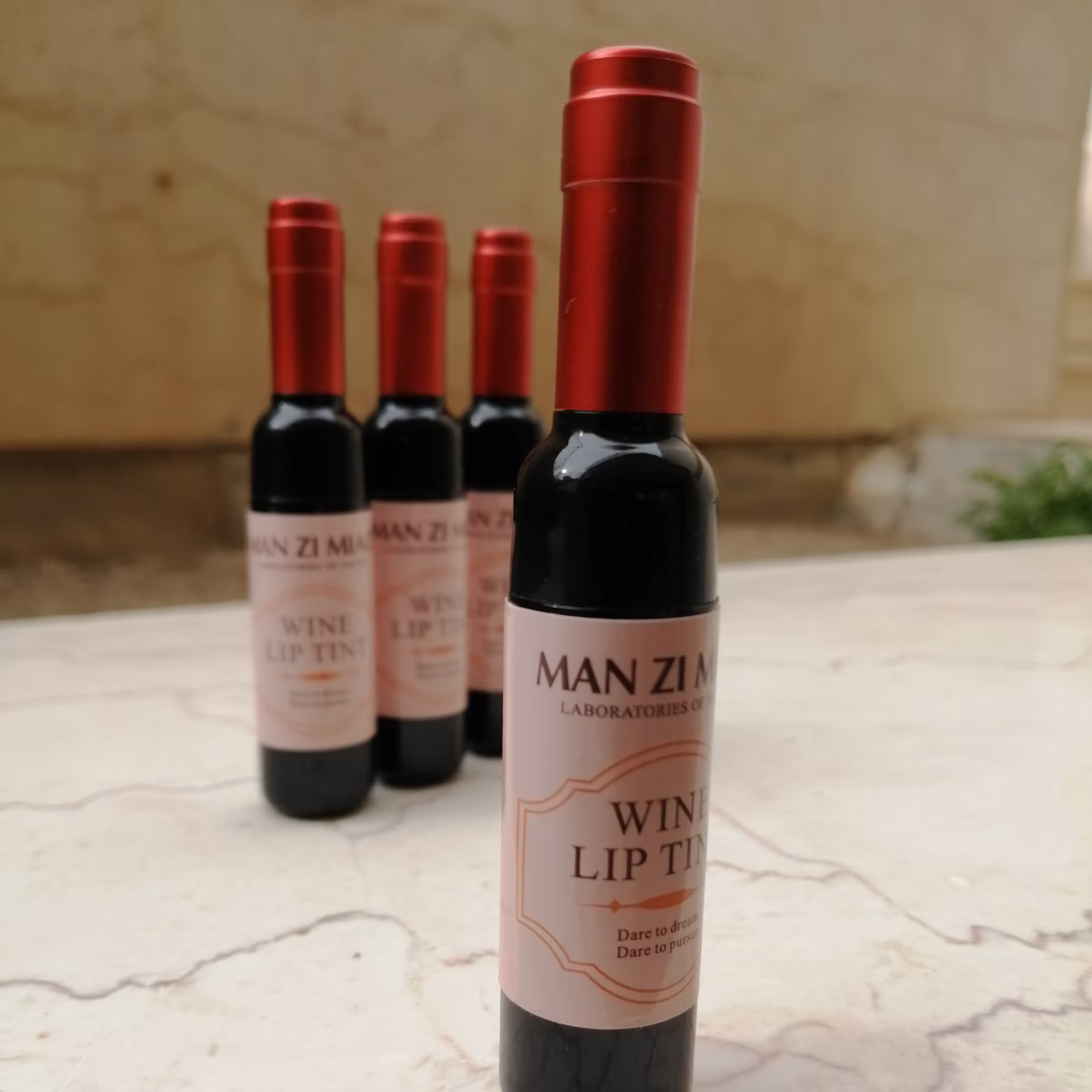 تینت لب شامپاینی