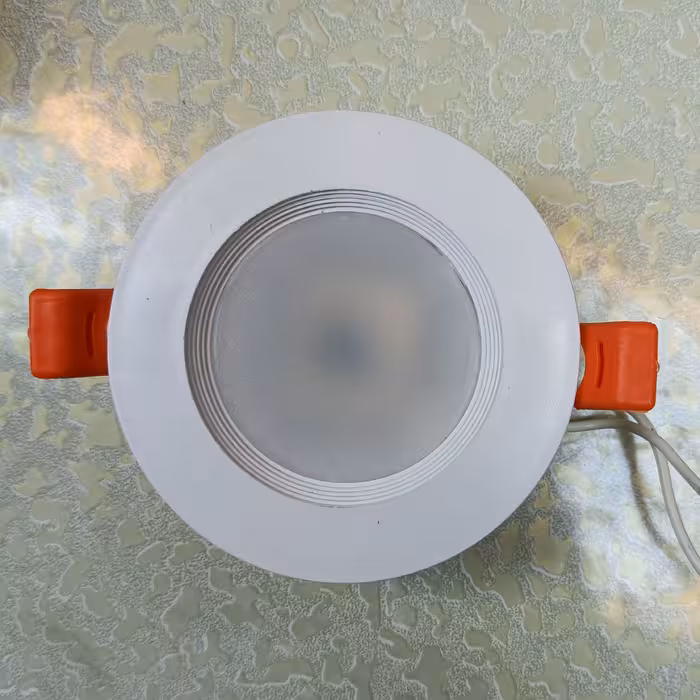 پنل هالوژن کلاسیک   7وات لوتوس هیتسنگ دار 