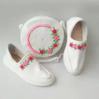 ست گیوه و کیف دست بافت .گیوه بازیره میکروآلن .