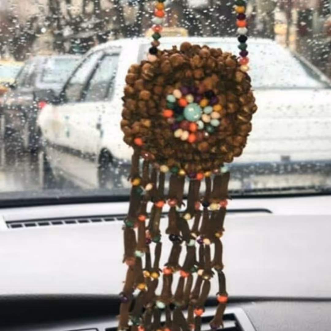 آویز ماشین میخک