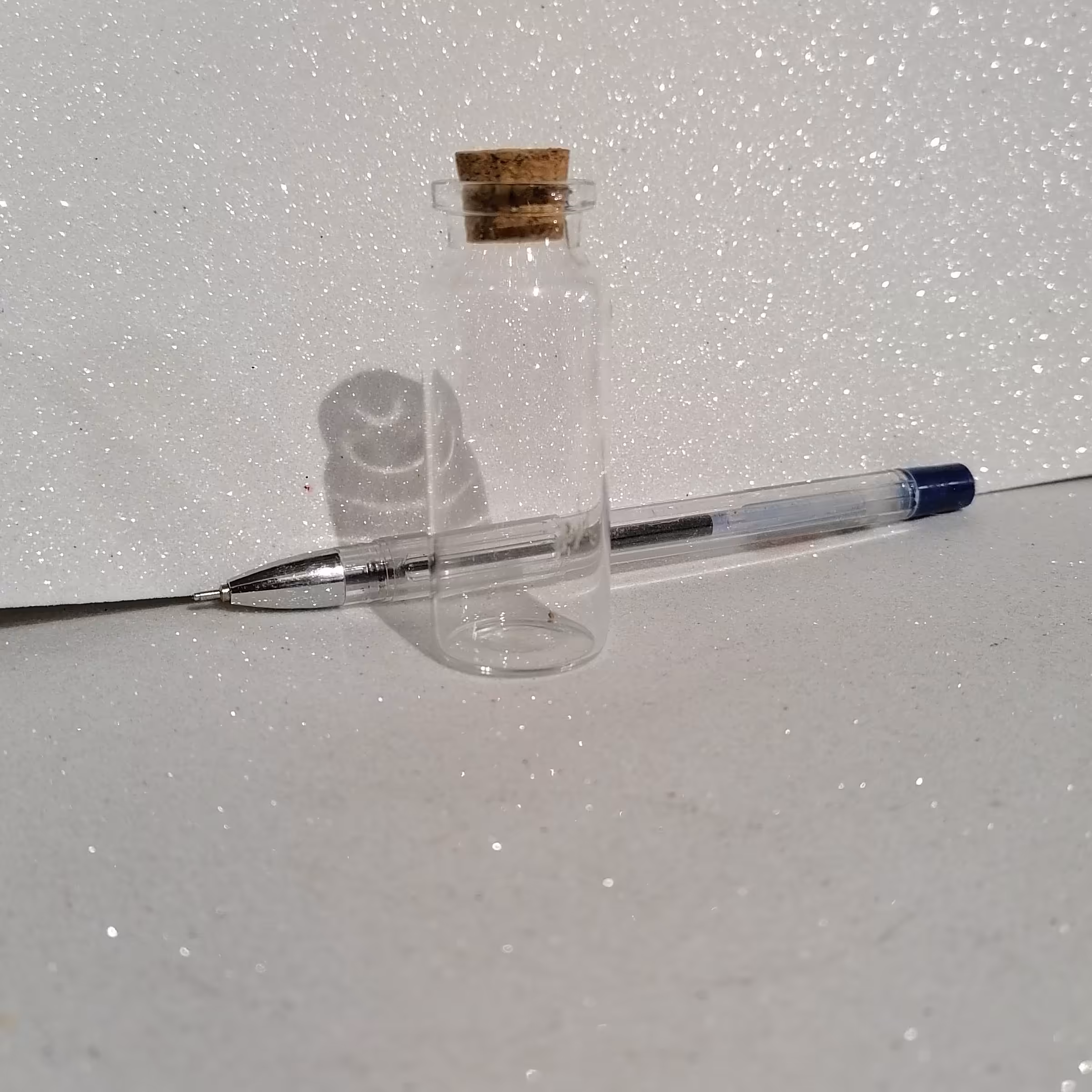 شیشه گیفت6سانتی پک 10تایی( با درب چوب پنبه ای )