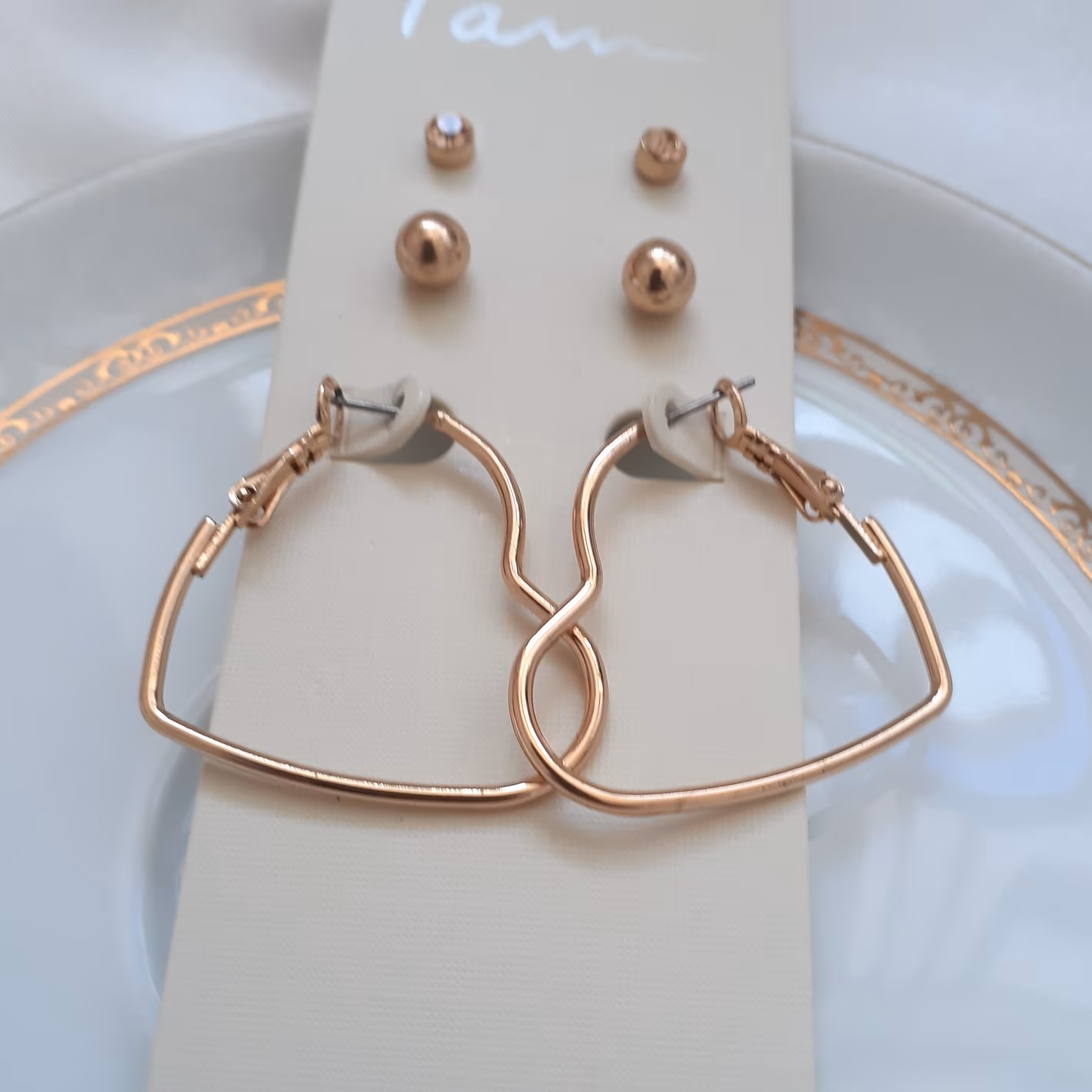 پک گل گوش و گوشواره قلبی