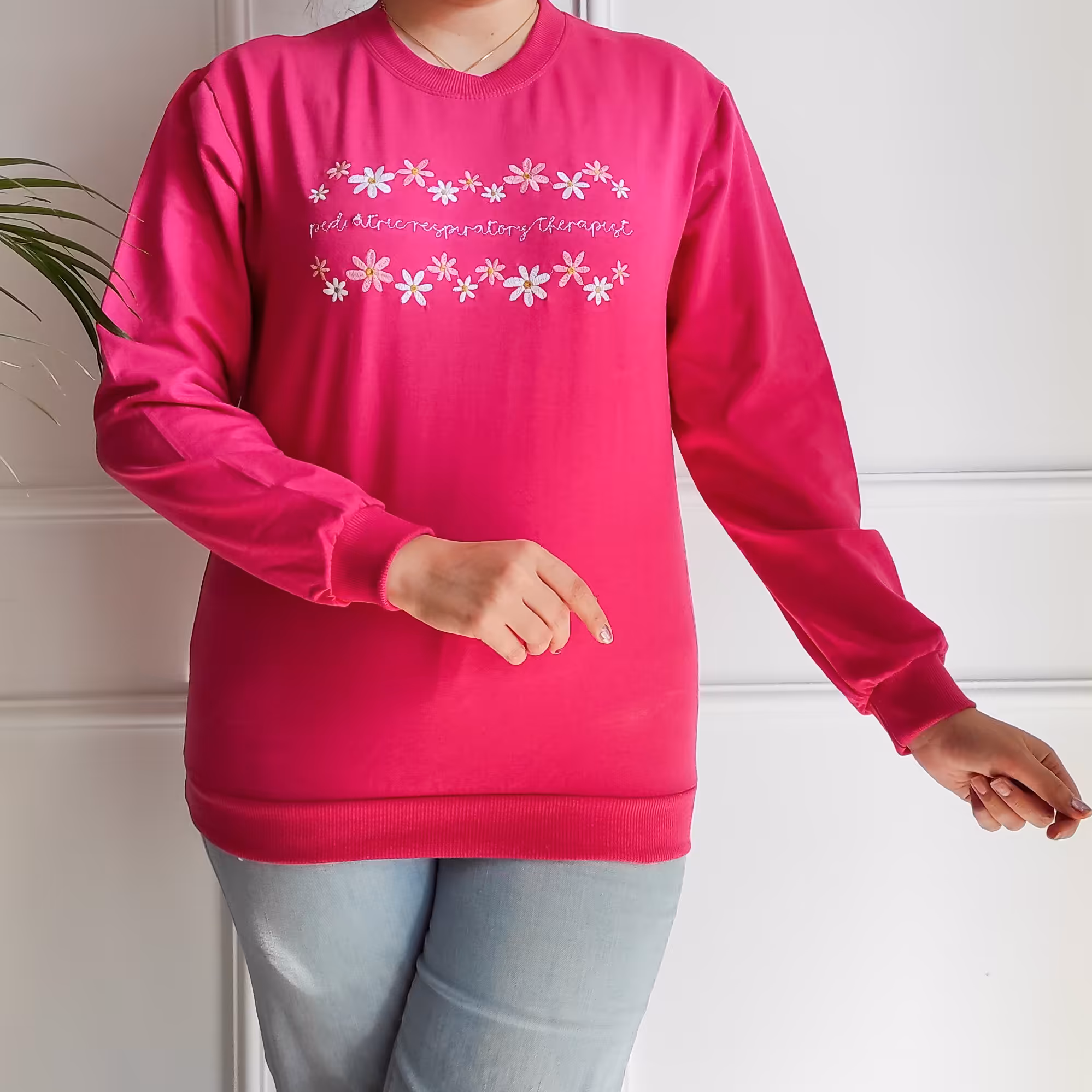 بلوز زنانه گلدوزی - دارای 2سایز (مناسب 38 تا 50) -  جنس دورس پاییزه