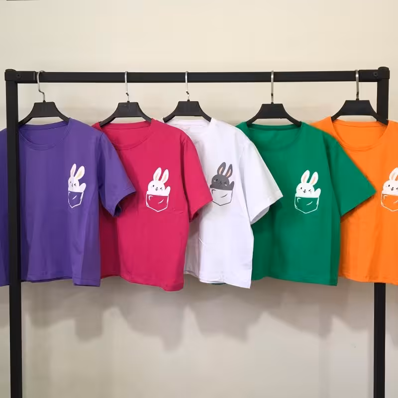 تیشرت کراپ طرح فانتزی خرگوش کوچولو