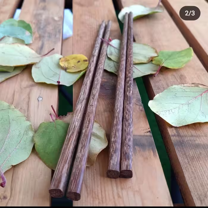 چاپستیک یا چوب غذاخوری از جنس چوب بامبو بسیار با کیفیت