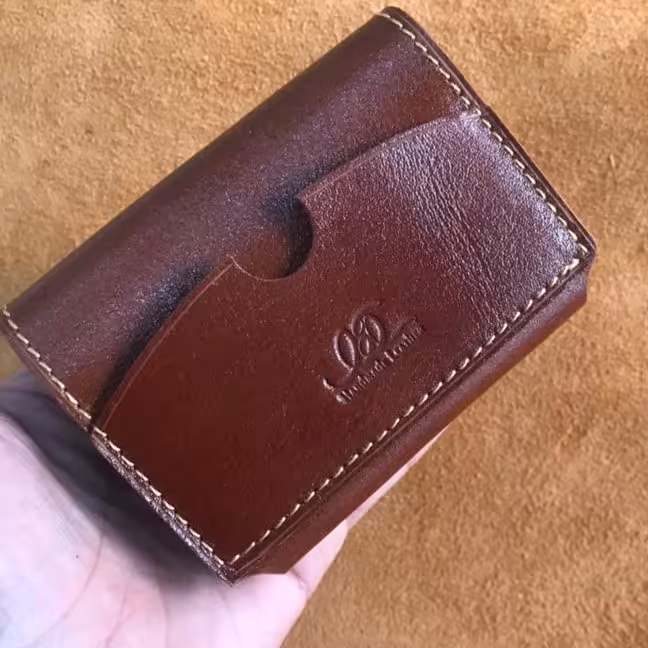 جاکارتی چرم