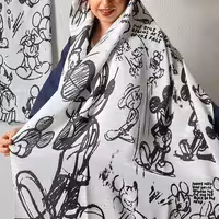 شال میکی موس کد 3 سفید فانتزی بهاره طرح میکی موس کلاسیک مدل اسکچ