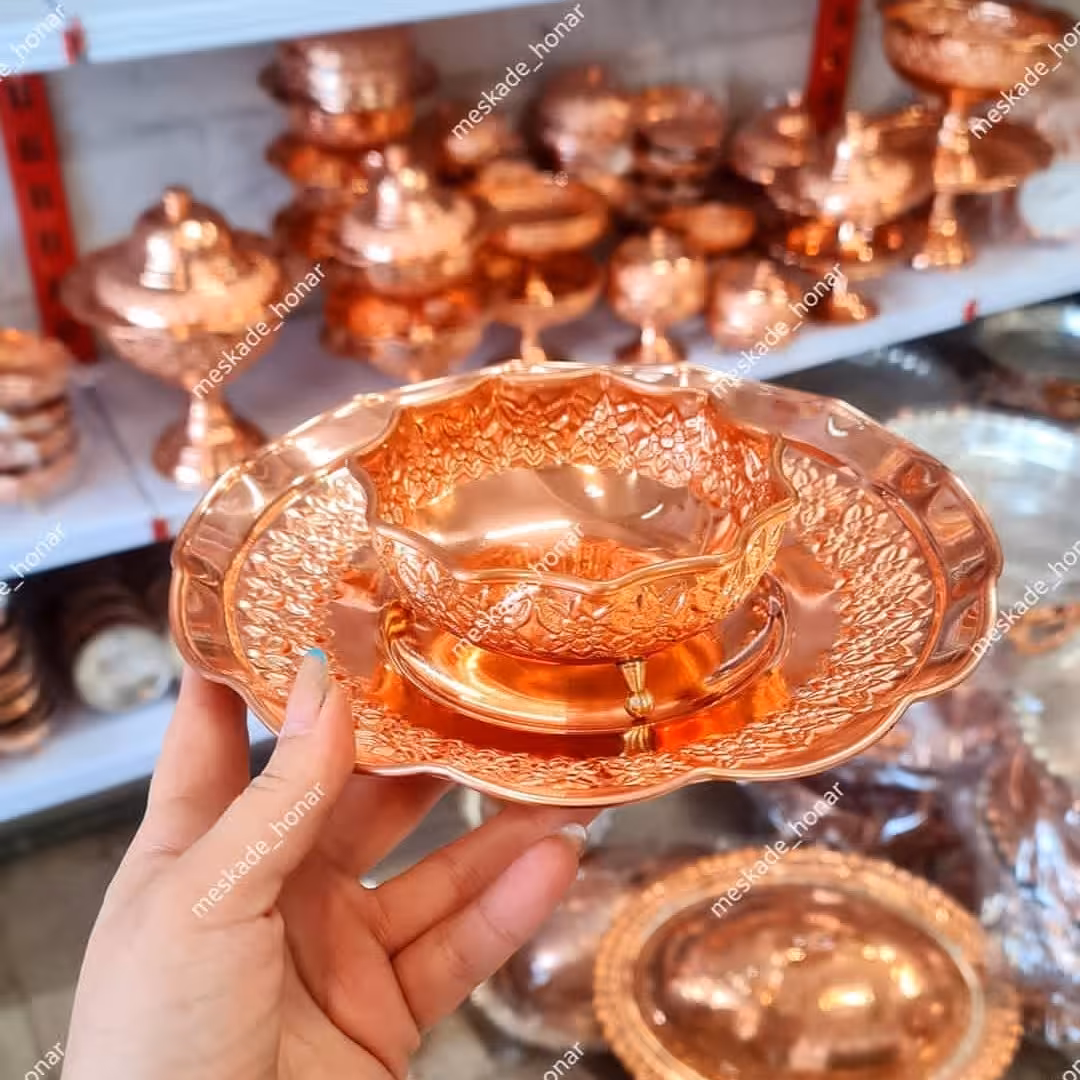 پیش دستی و پیاله