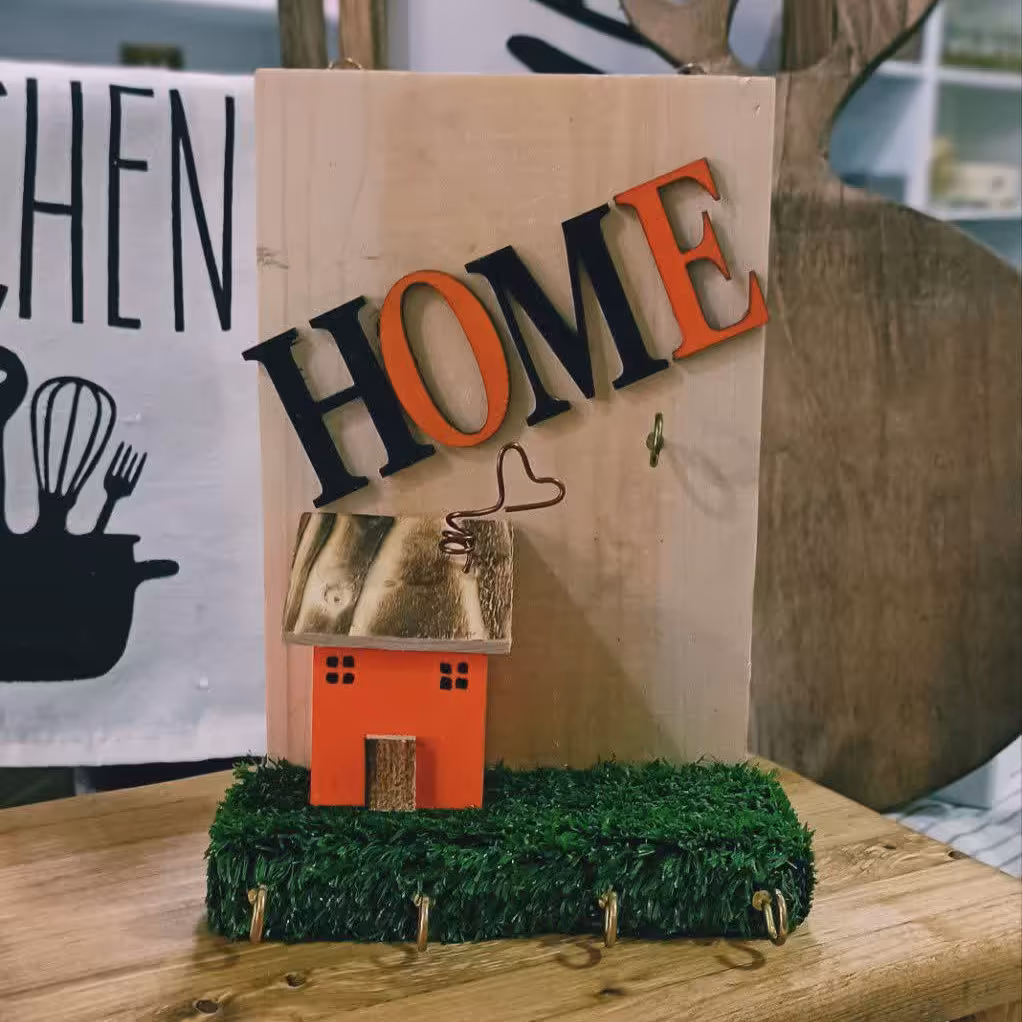 جا کلیدی چوبی طرح کلبه