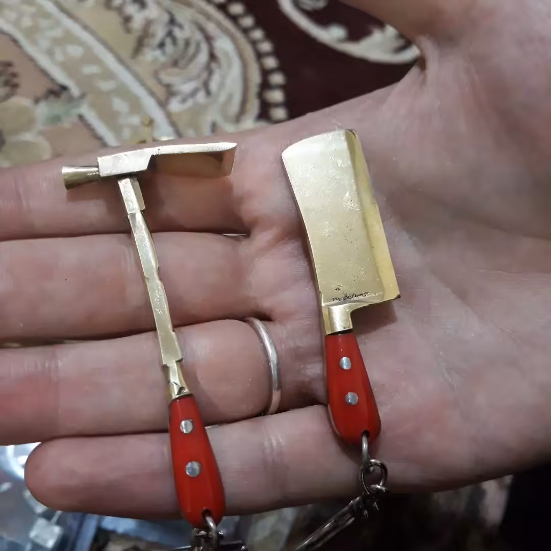 جاکلیدی جاسوئیچی برنجی ابزار قندشکن ساتور دست ساز مرغوب بسیارباکیفیت قیمت برای هردواست