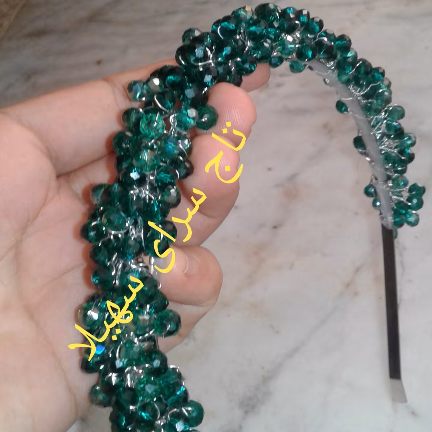 تل کریستالی  اجرا در رنگهای مختلف