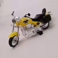 موتور هارلی درج توی وکیوم قدرتی اسباب بازی دیویدسون رنگ زرد