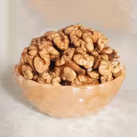 مغز گردو بسیار چرب و خوش طعم نیم کیلویی 