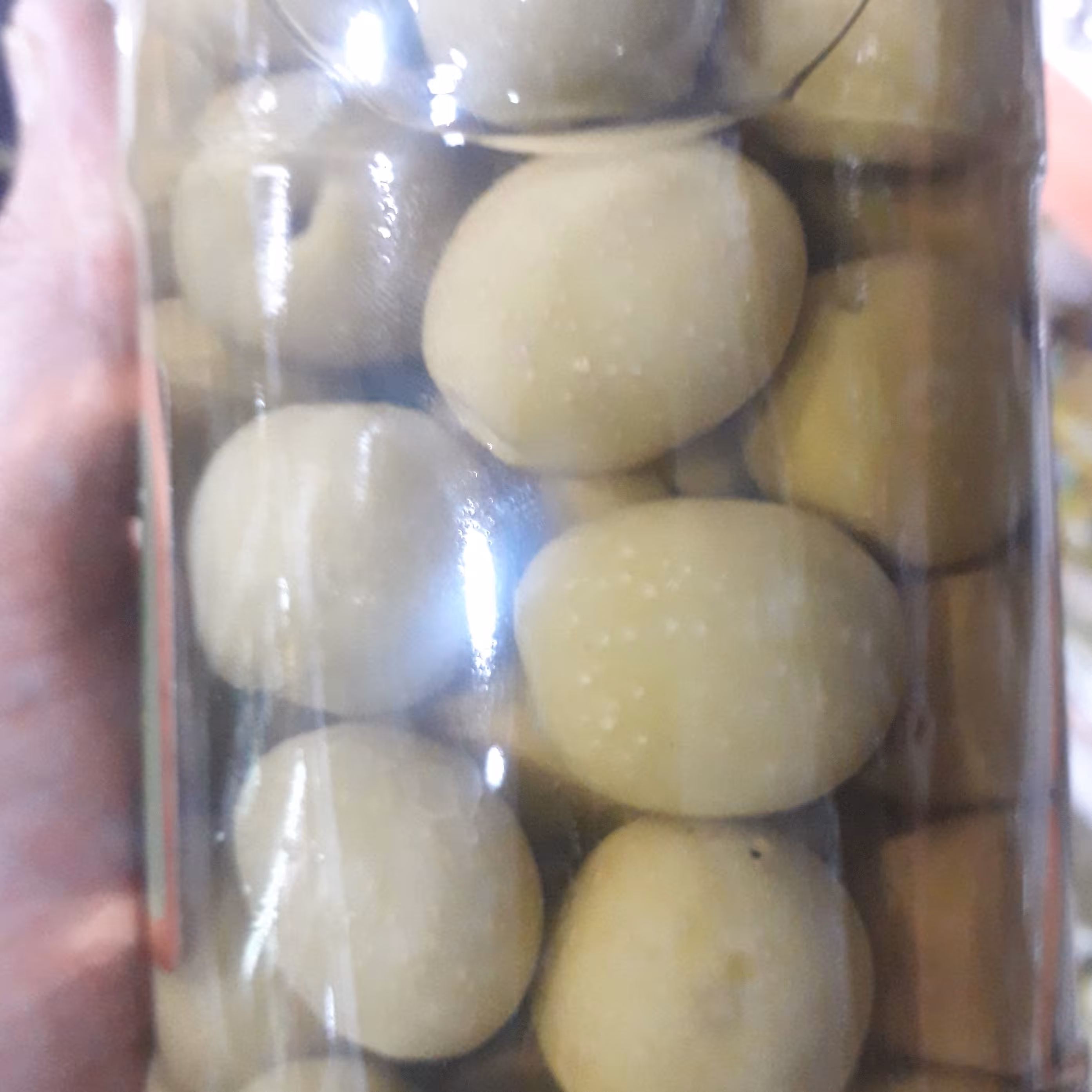 زیتون شور  ممتاز سوپر درشت 700گرمی با ارسال رایگان