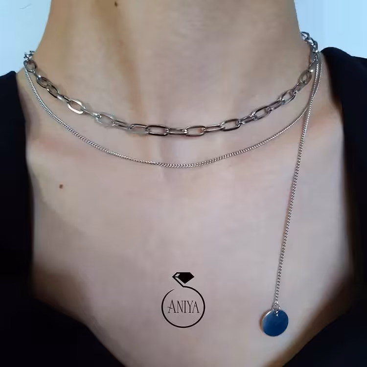 گردنبند دو ردیفه نقره ای برند استینلس استیل