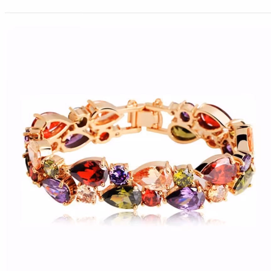 دستبند به همراه کریستالهای اتریشی