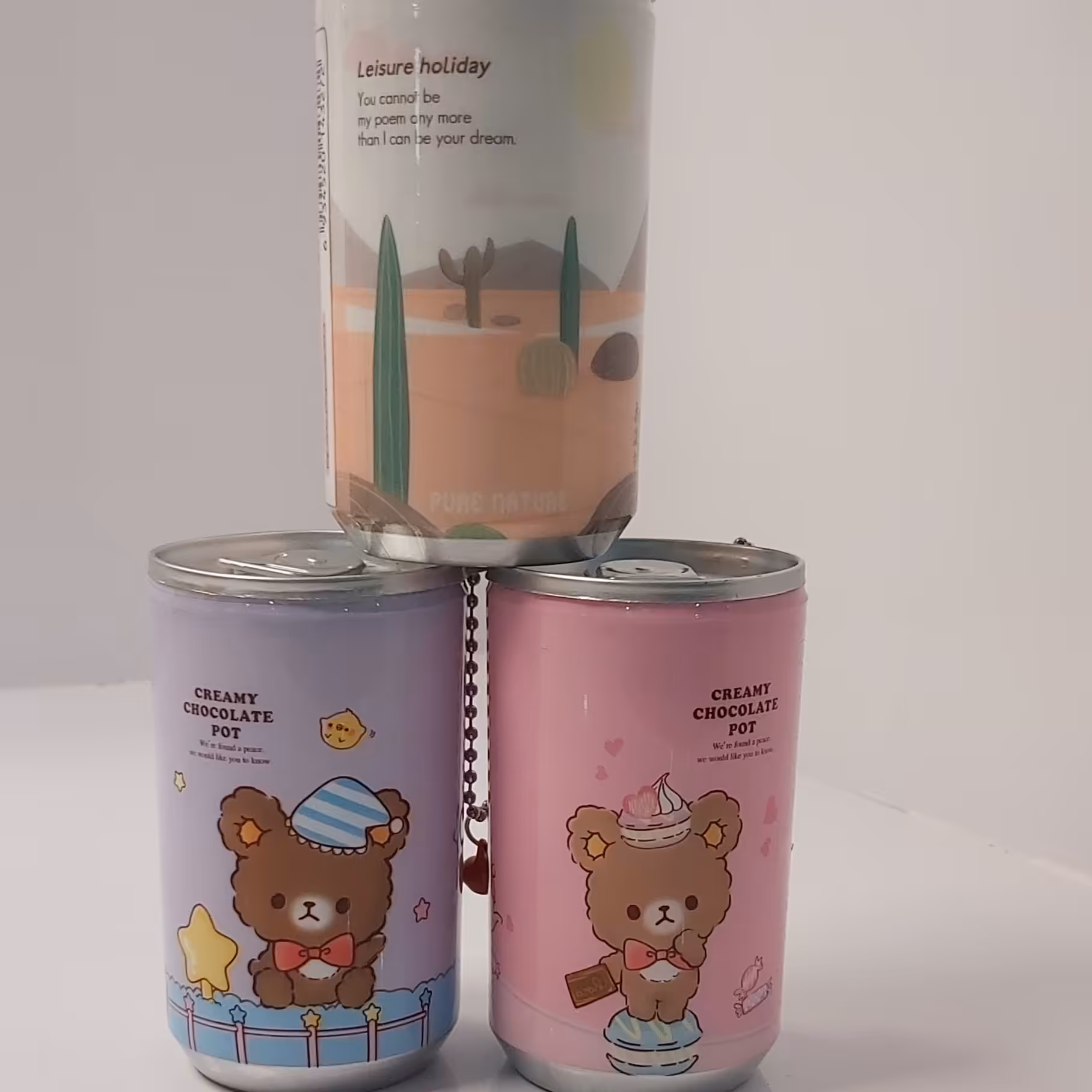 دستمال مرطوب فانتزی
مناسب برای توی کیف و حمل اسان.طرح های متنوع.
بسیار کاربردی و جذاب