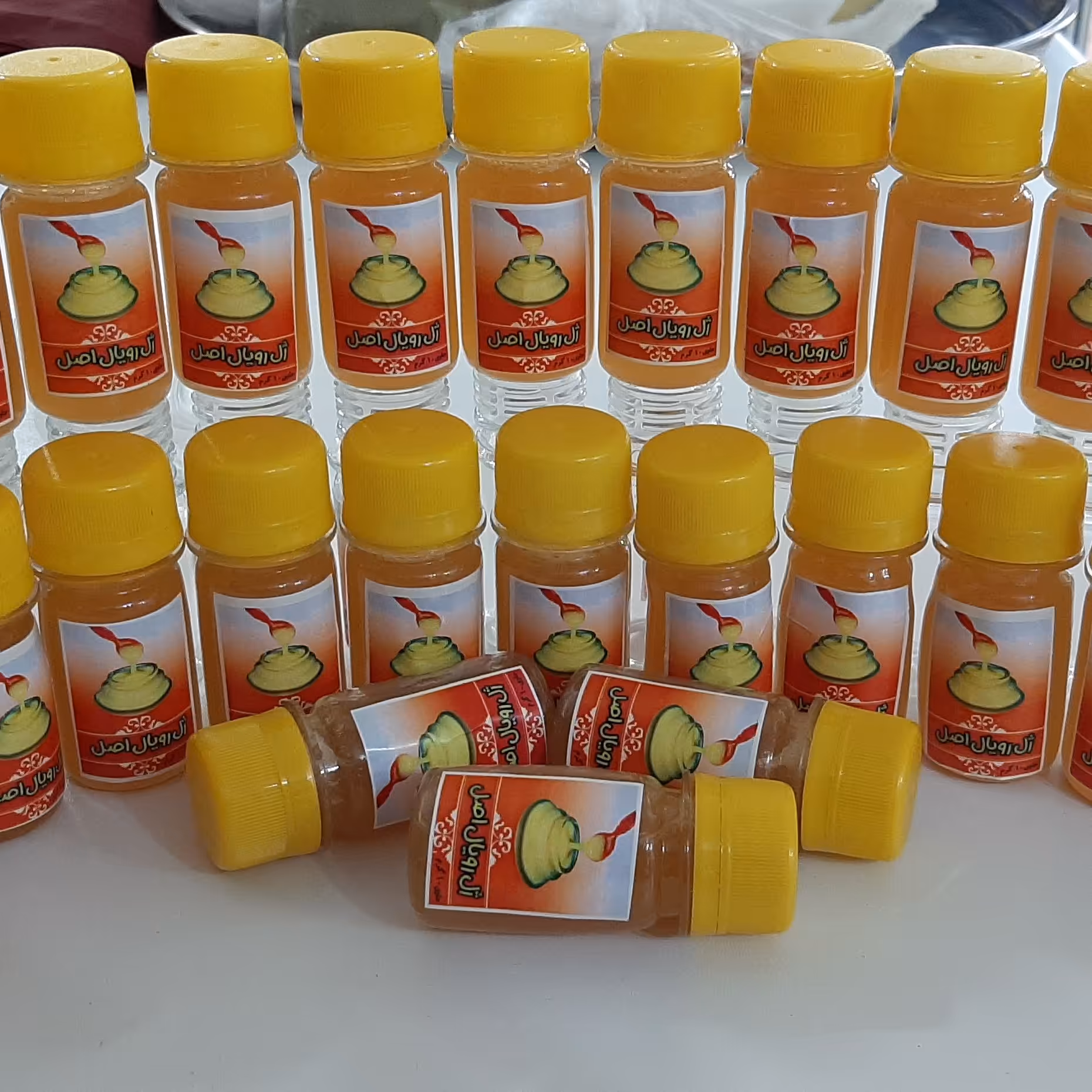 مخلوط10 گرم ژل رویال و 35 گرم عسل