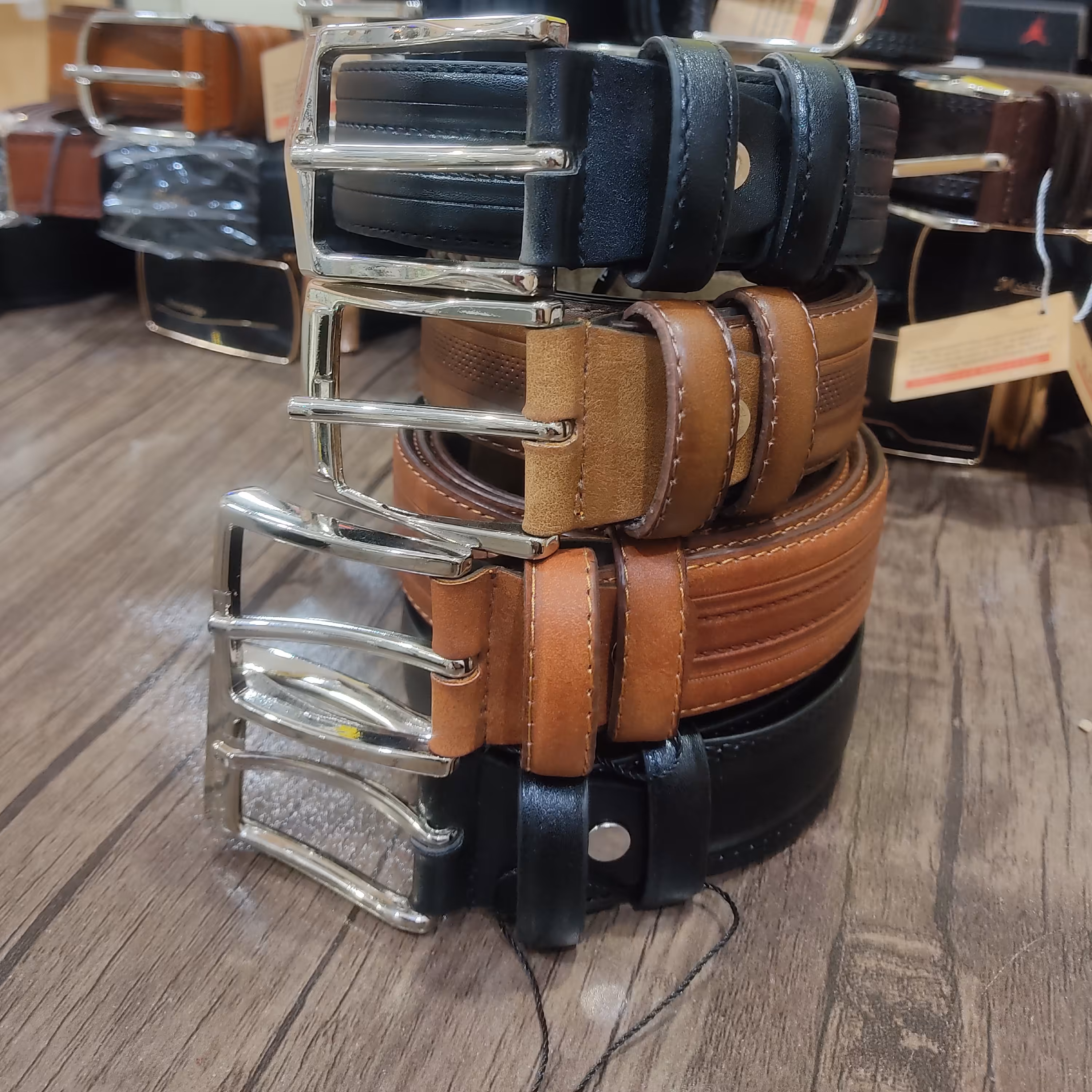 کمربند طرح چرم کلاسیک باکیفیت 