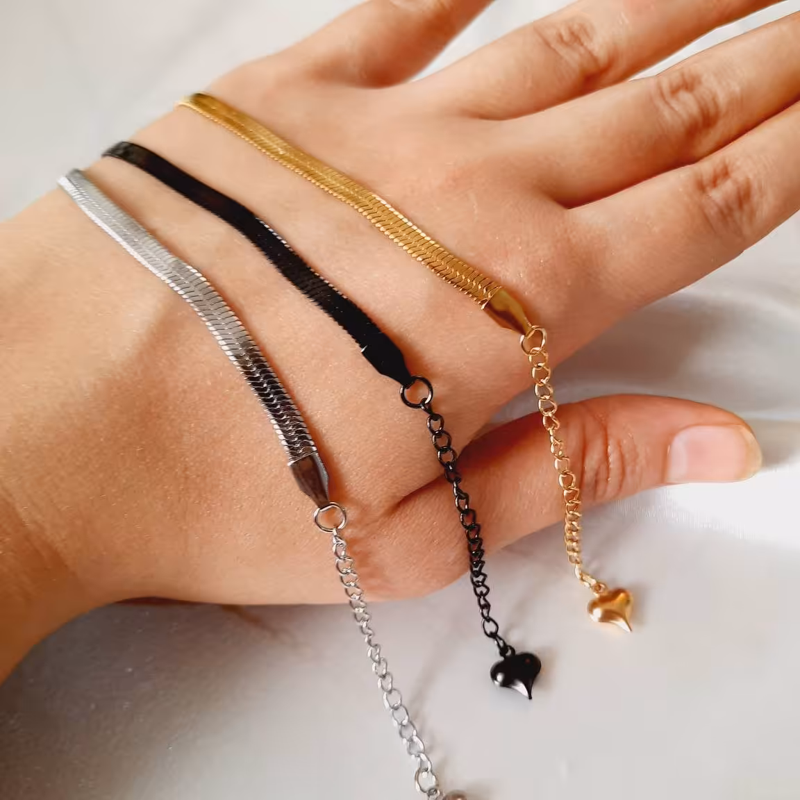 دستبند و گردنبند ماری نقره ای(ست)