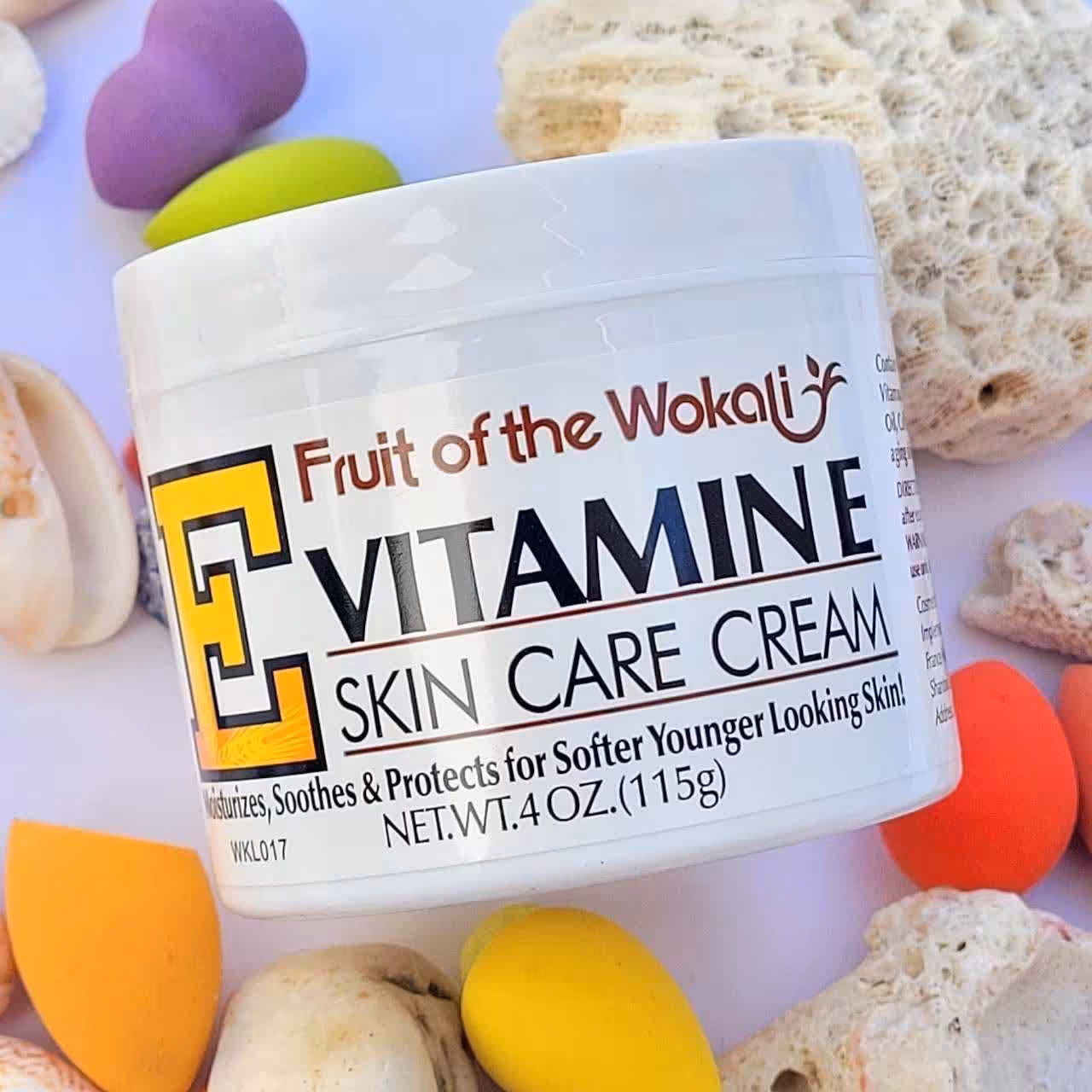 کرم آبرسان و مرطوب کننده وکالی، با ارسال رایگان، حاوی ویتامین E، ارجینال، روشن کننده،رفع خشکی پوست، جوانساز، تغدیه کننده