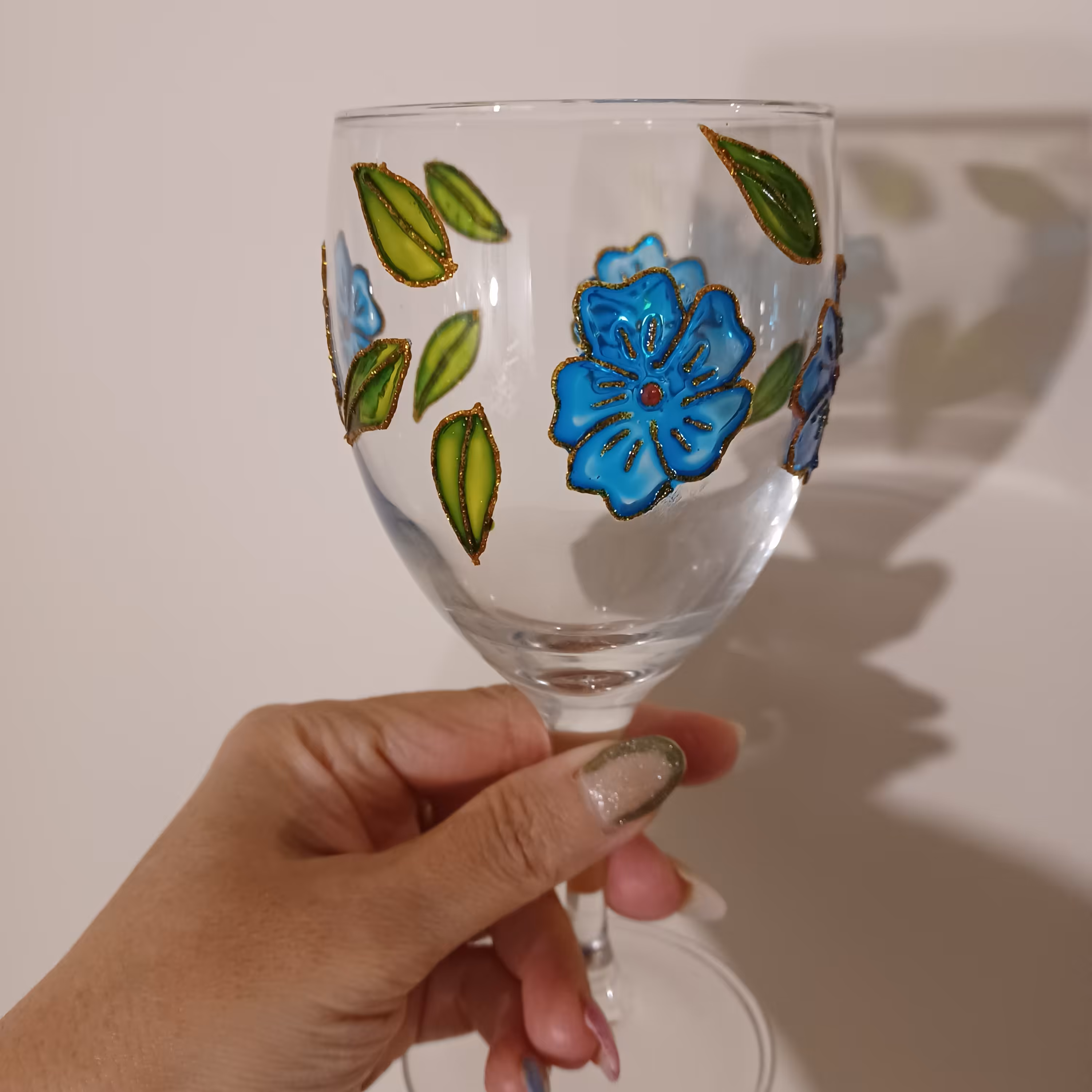 جام با طرح نقاشی ویترای مناسب هفت سین و استفاده برای سرو و پذیرایی قابل سفارش در طرح و رنگ دلخواه شما