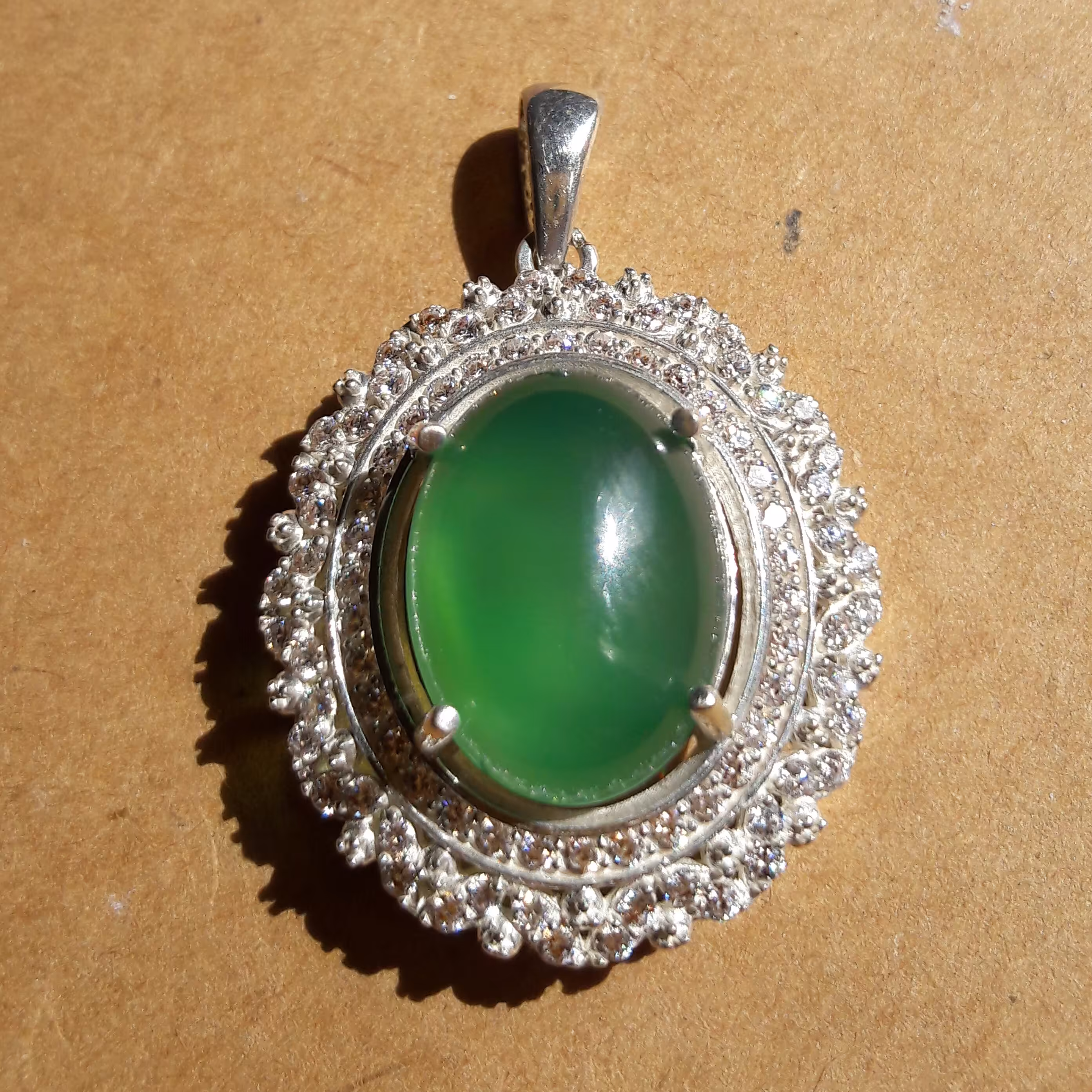 گردنی زیبای نقره بانگین عقیق سبزطبیعی