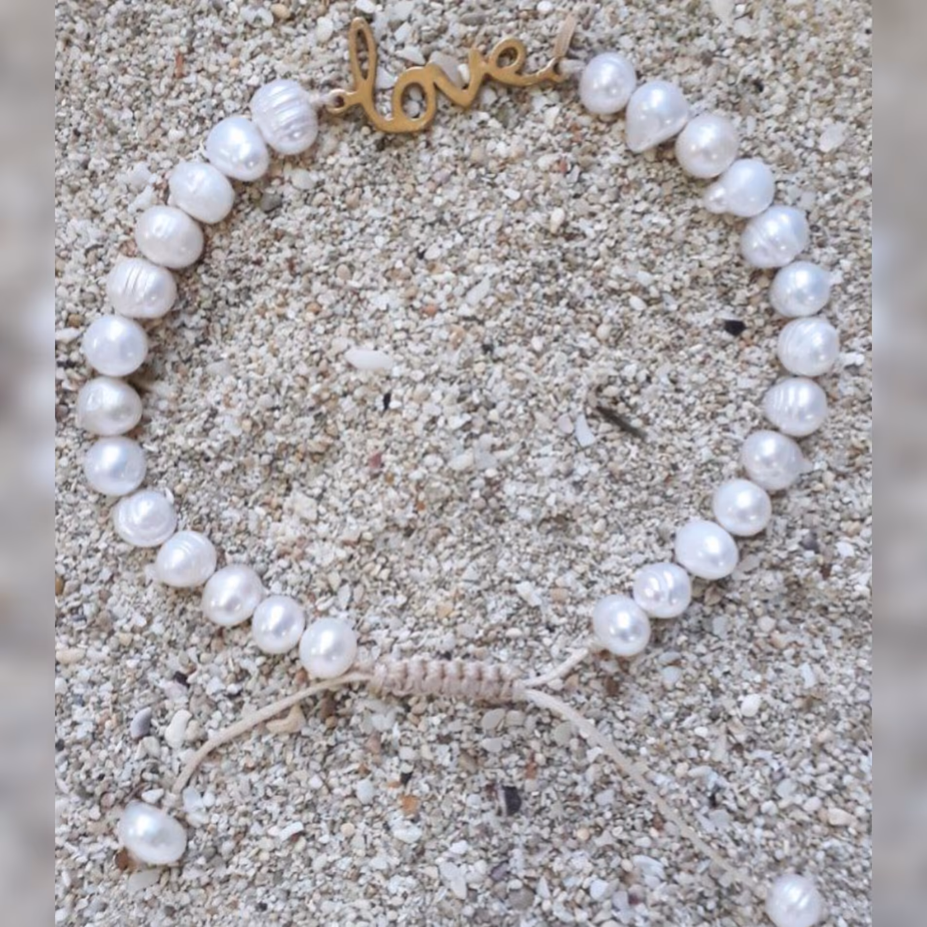 دستبند شیک و لاکچری Love مروارید طبیعی کد 264 E