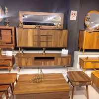 کنسول وآینیه