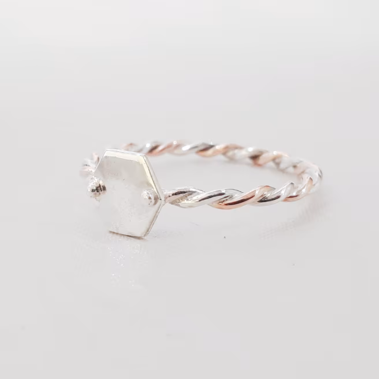 انگشتر و بندانگشتی نقره زنانه کد R226p

