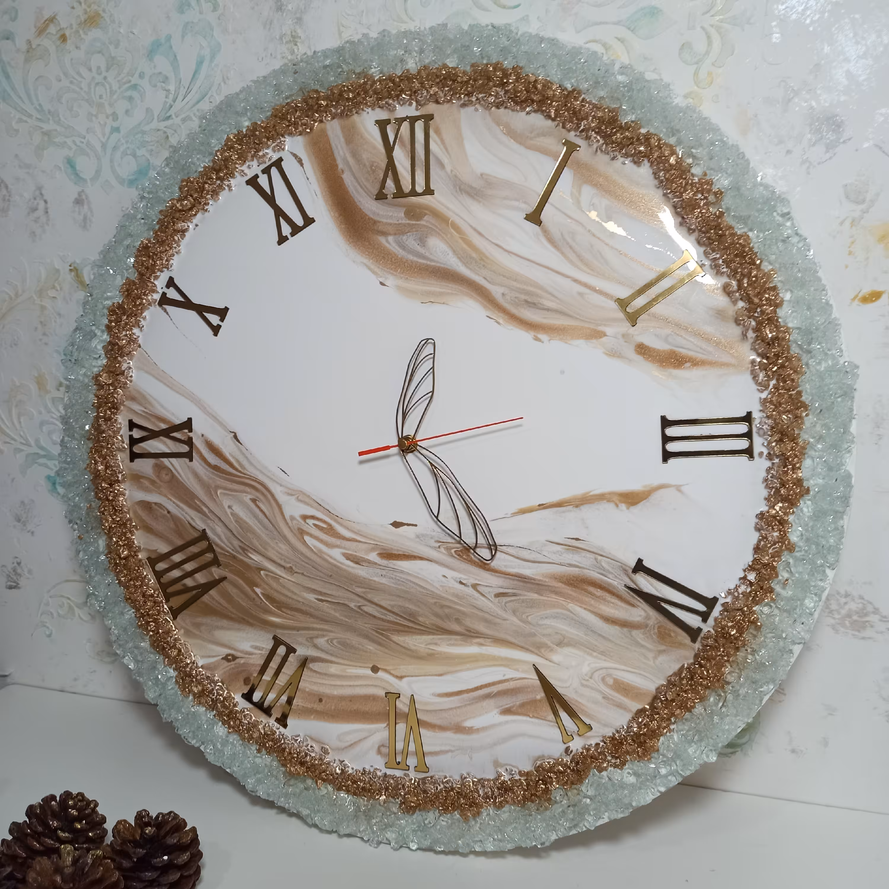 ساعت دیواری رزینی  دور کریستال 